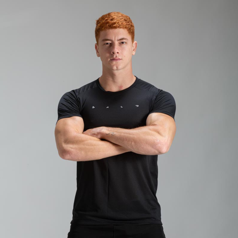 Cuidados com Roupas de Treino: Como Conservar Seus Looks de Academia