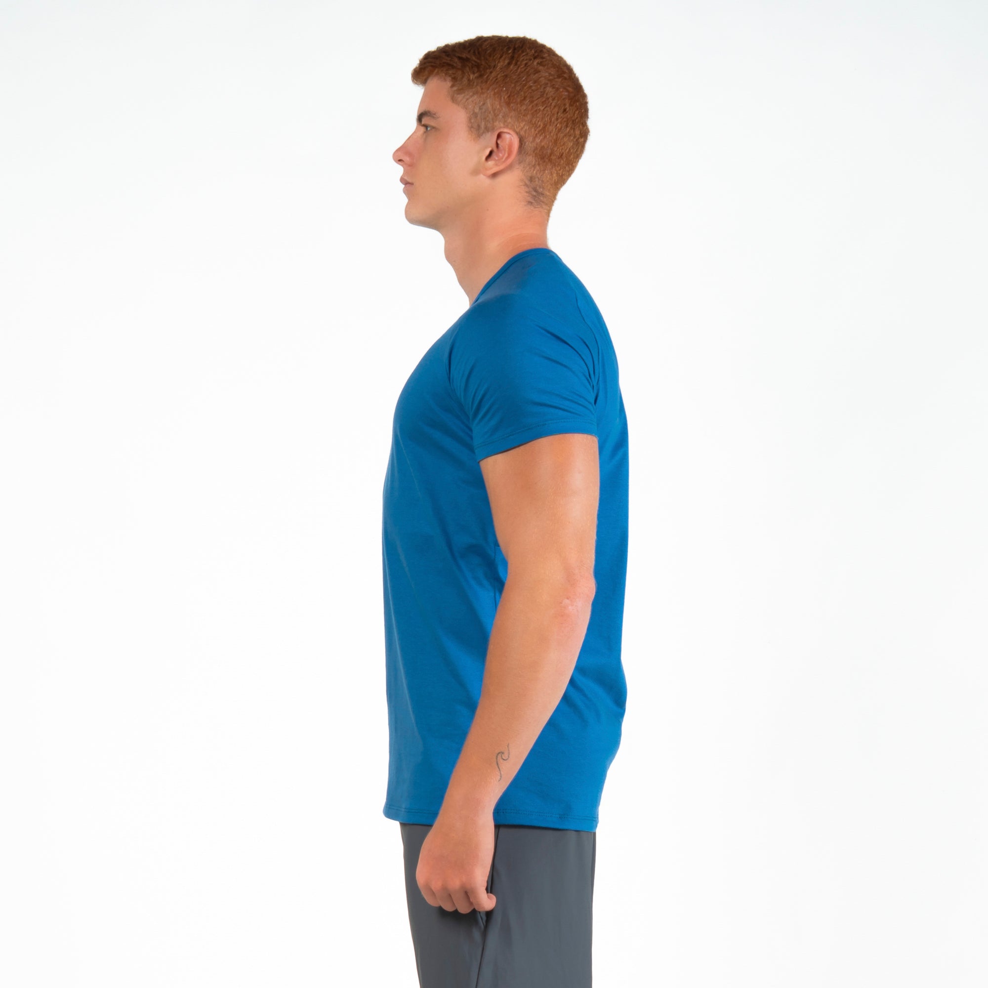 Camiseta Algodão New Lupus Azul Noite