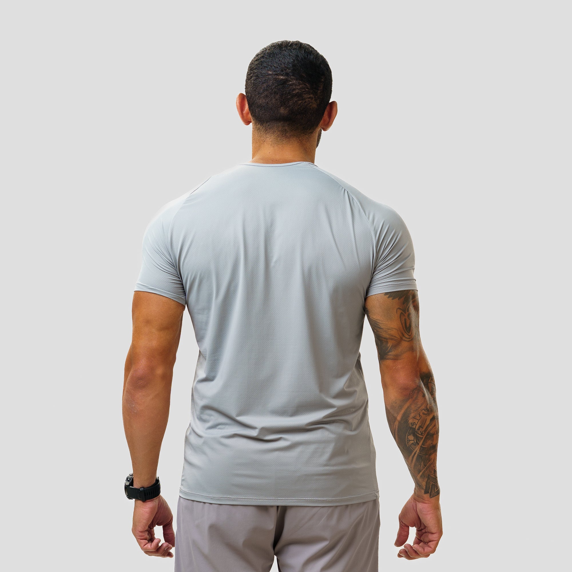 Camiseta Poliamida Horizon Flow Cinza Gelo