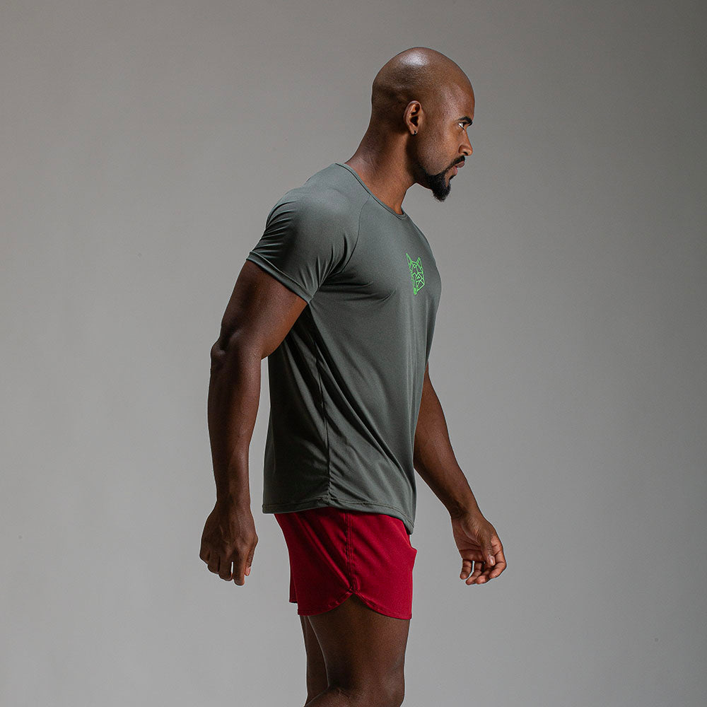 Camiseta Dry Fit Lobo Geométrico Verde Musgo