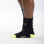 Meia Performance Alpha - Preto Neon