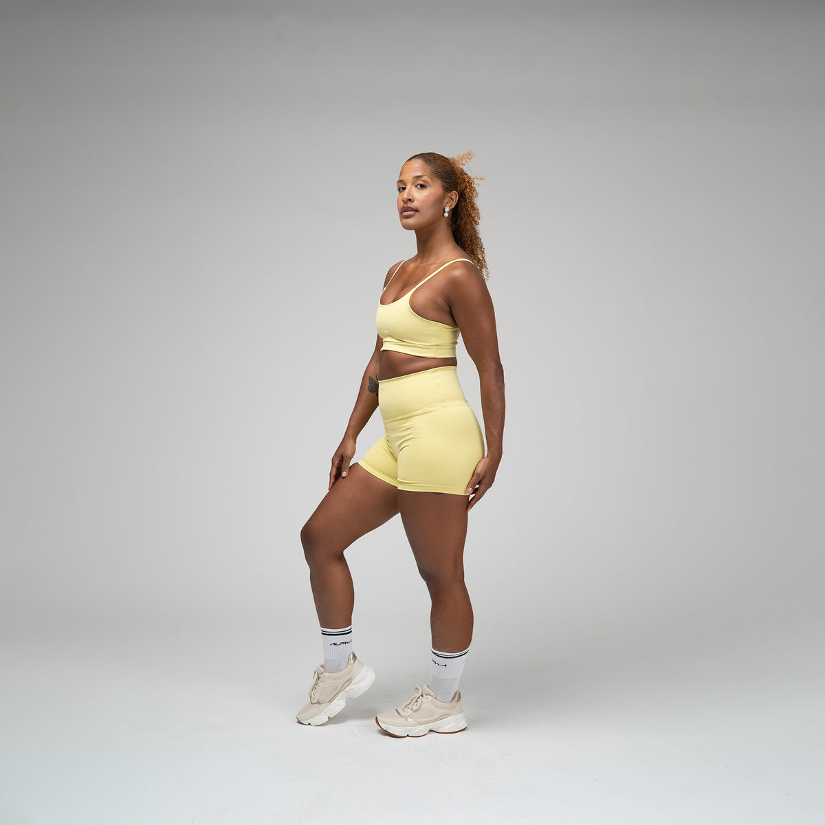 Conjunto Basic Feminino Top e Short - New Horizon Amarelo Cítrico
