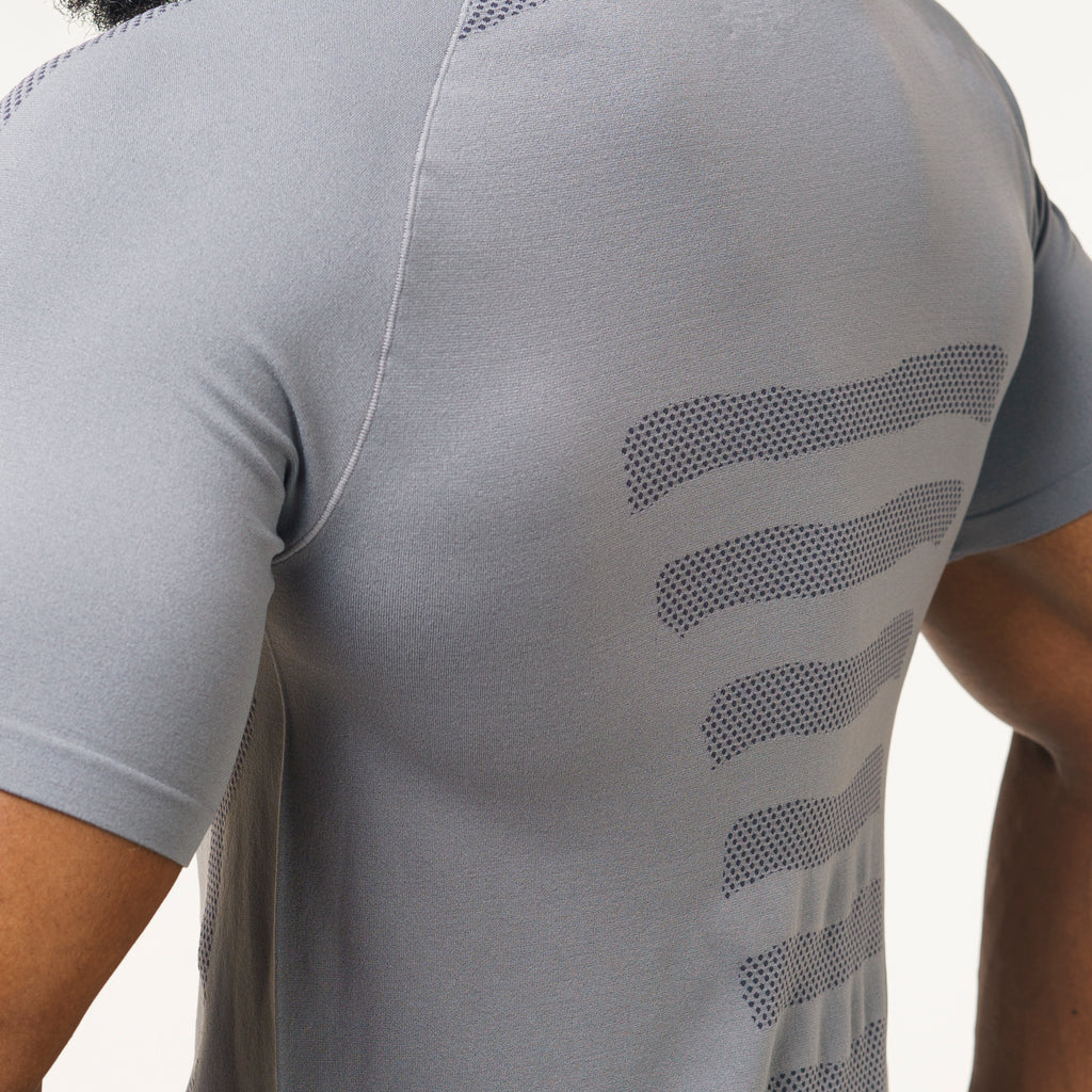 Camiseta Apex Dry Core Cinza - Sem Costura