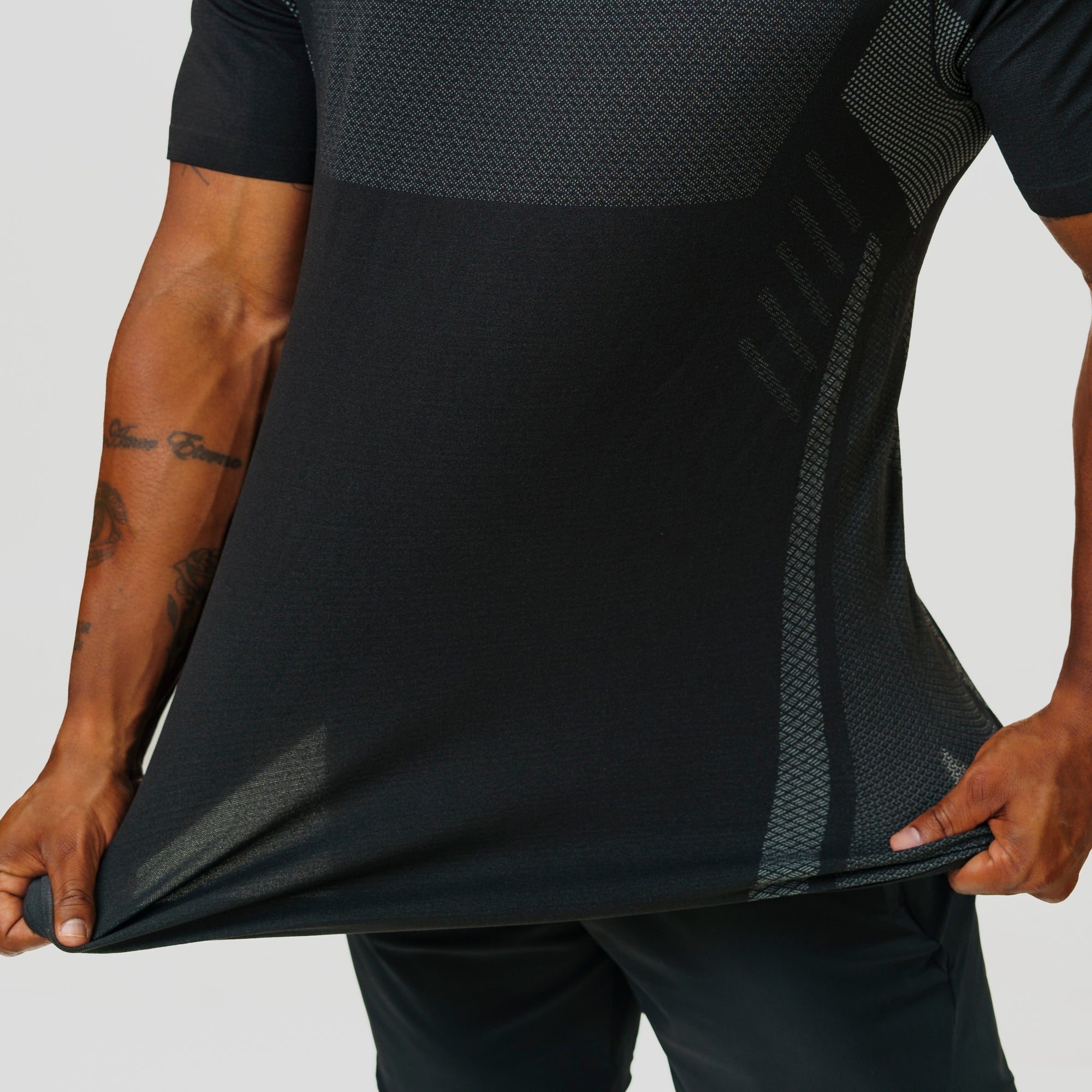 Camiseta Apex Dry Iron Preto - Sem Costura
