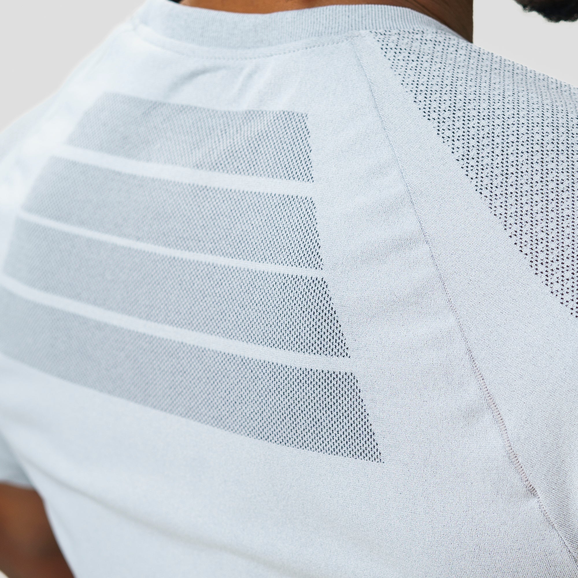 Camiseta Apex Dry New Tenacity Cinza Gelo - Sem Costura