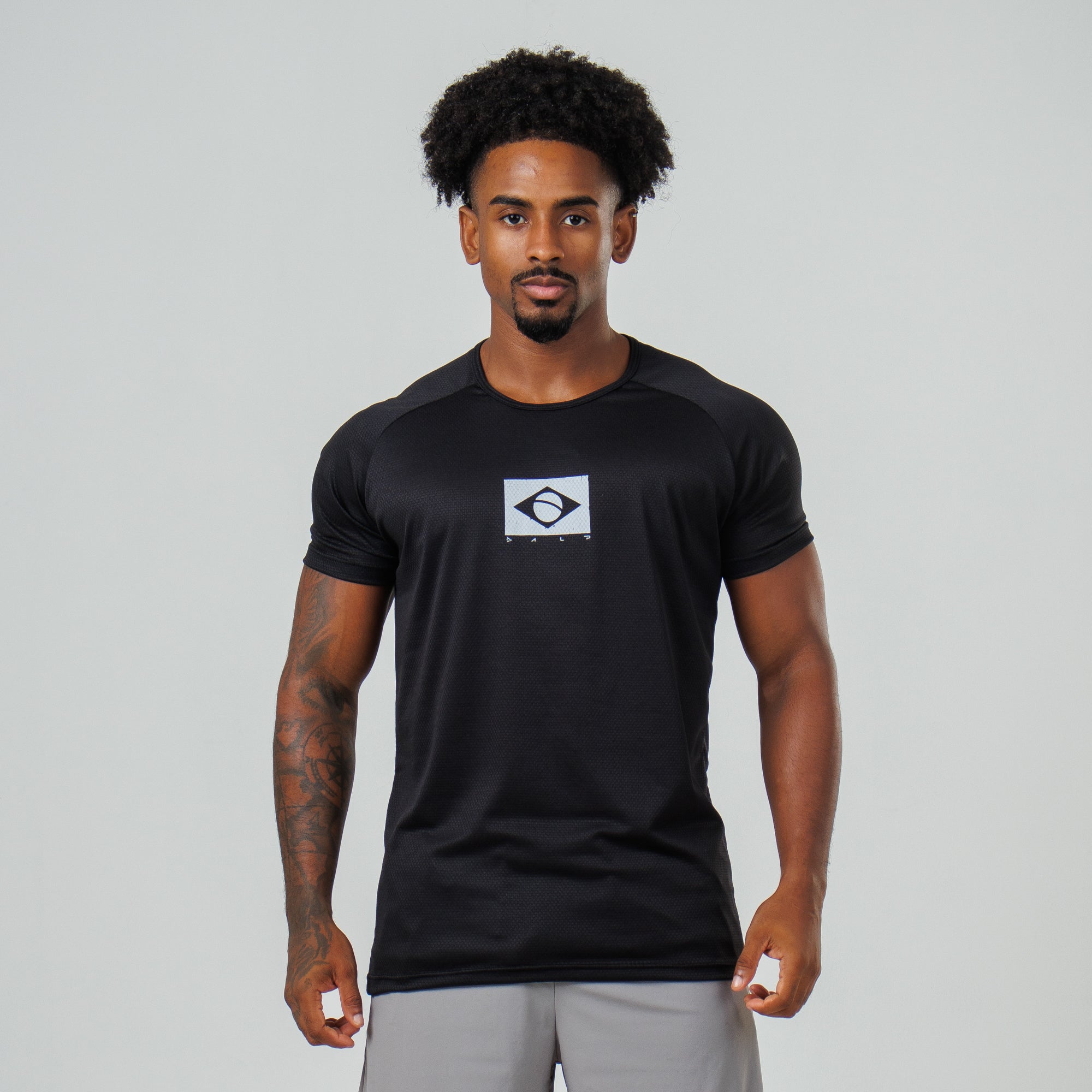 Camiseta Dry Fit Brasão Preto