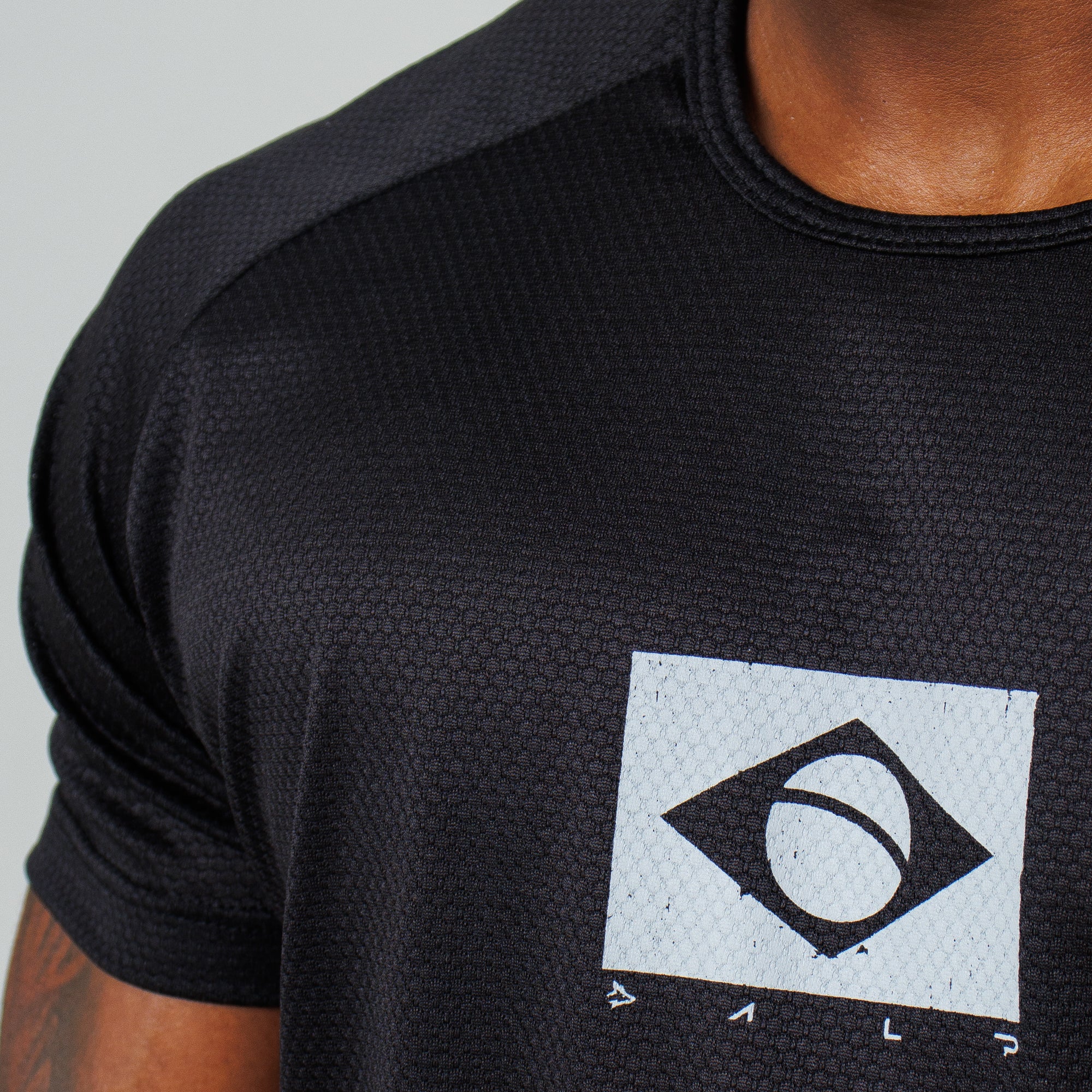 Camiseta Dry Fit Brasão Preto