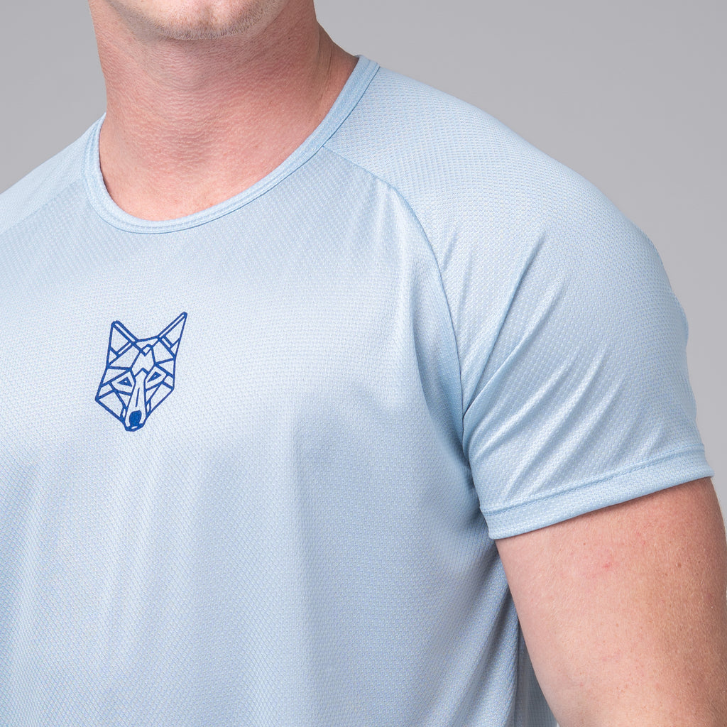 Camiseta Dry Fit Lobo Geométrico Azul Céu