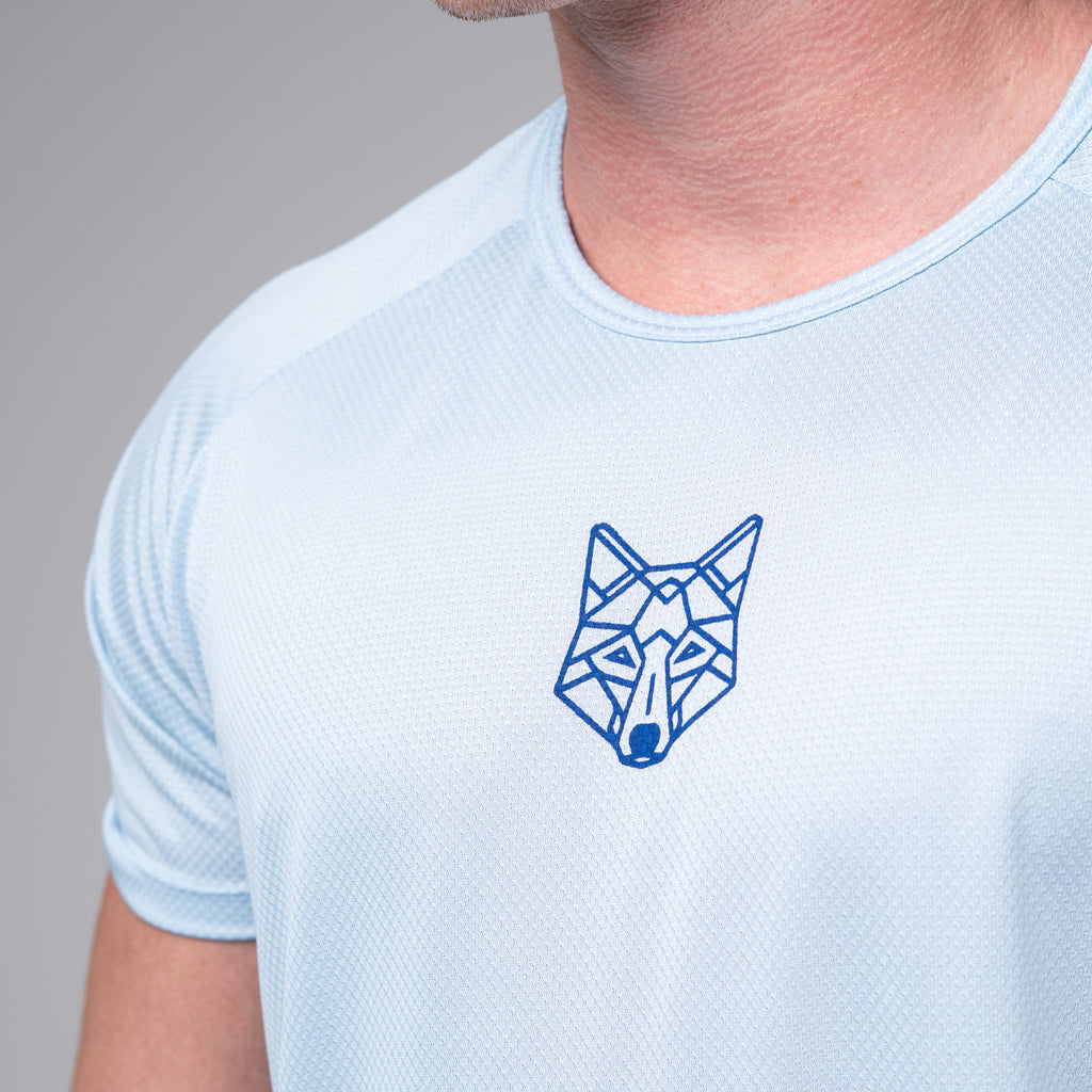 Camiseta Dry Fit Lobo Geométrico Azul Céu