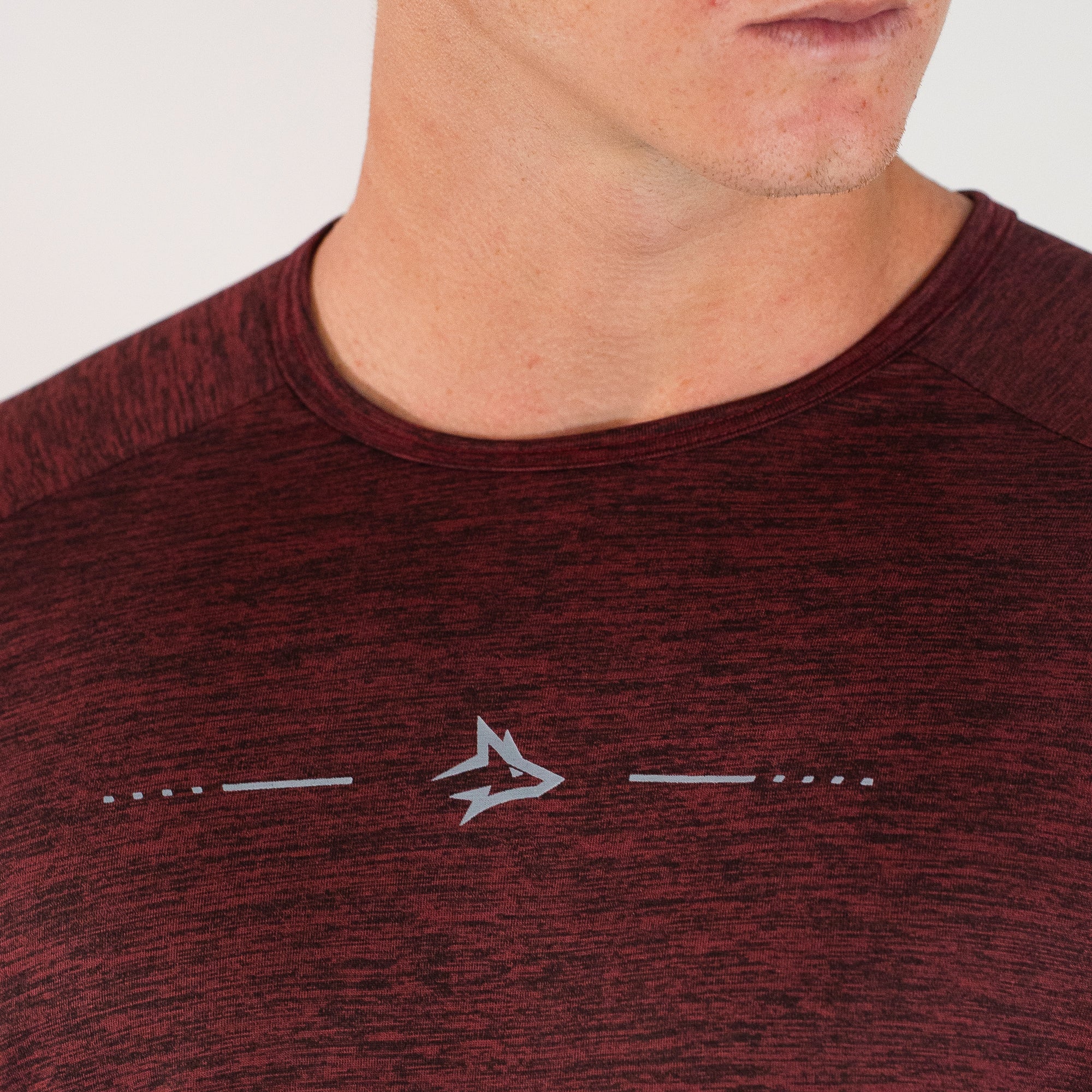 Camiseta Dry Fit Lupus Core Mescla Vinho