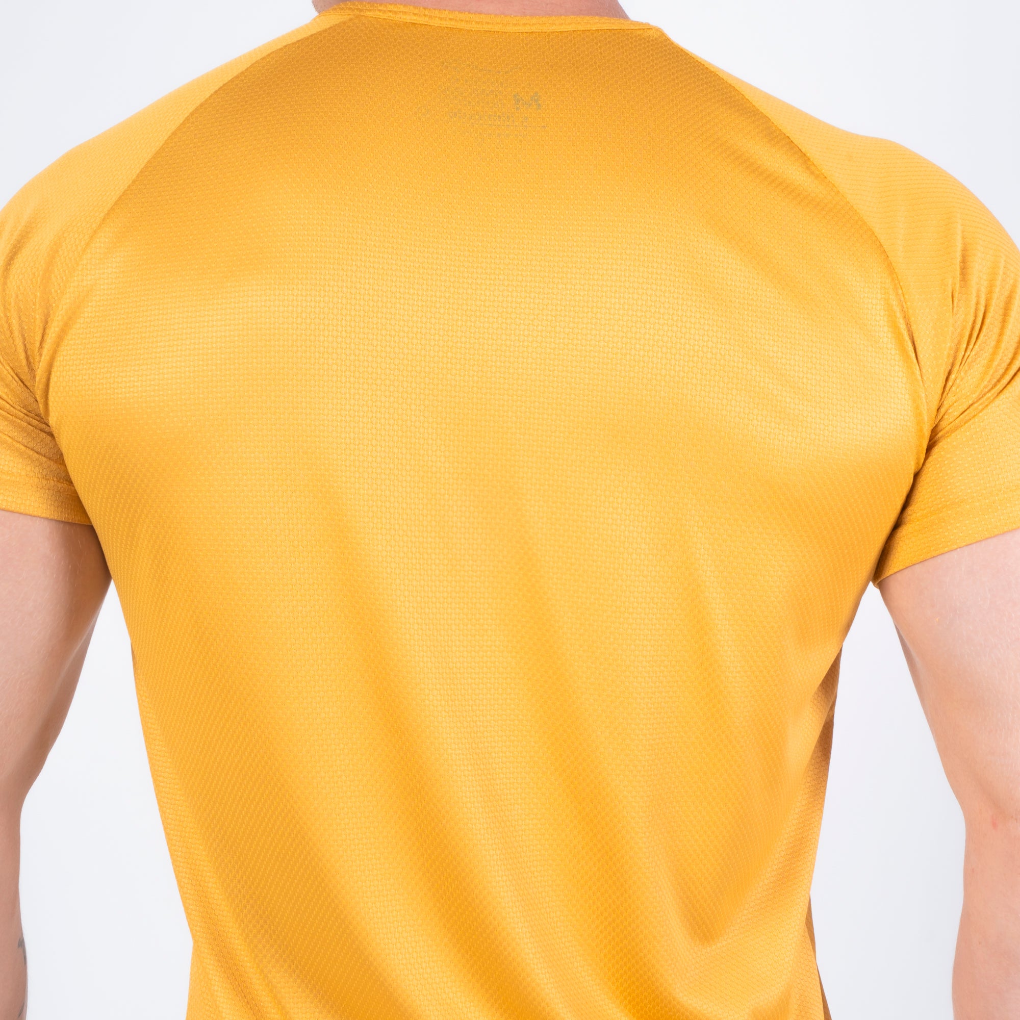 Camiseta Dry Fit Middle Lupus Açafrão