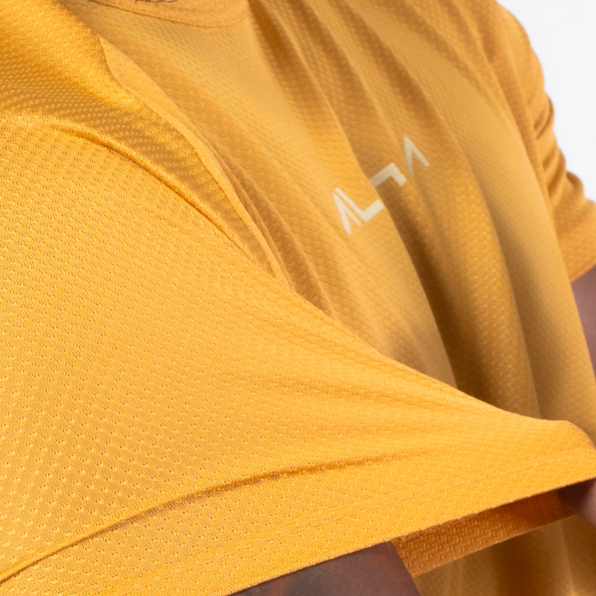 Camiseta Dry Fit New Fluid Açafrão