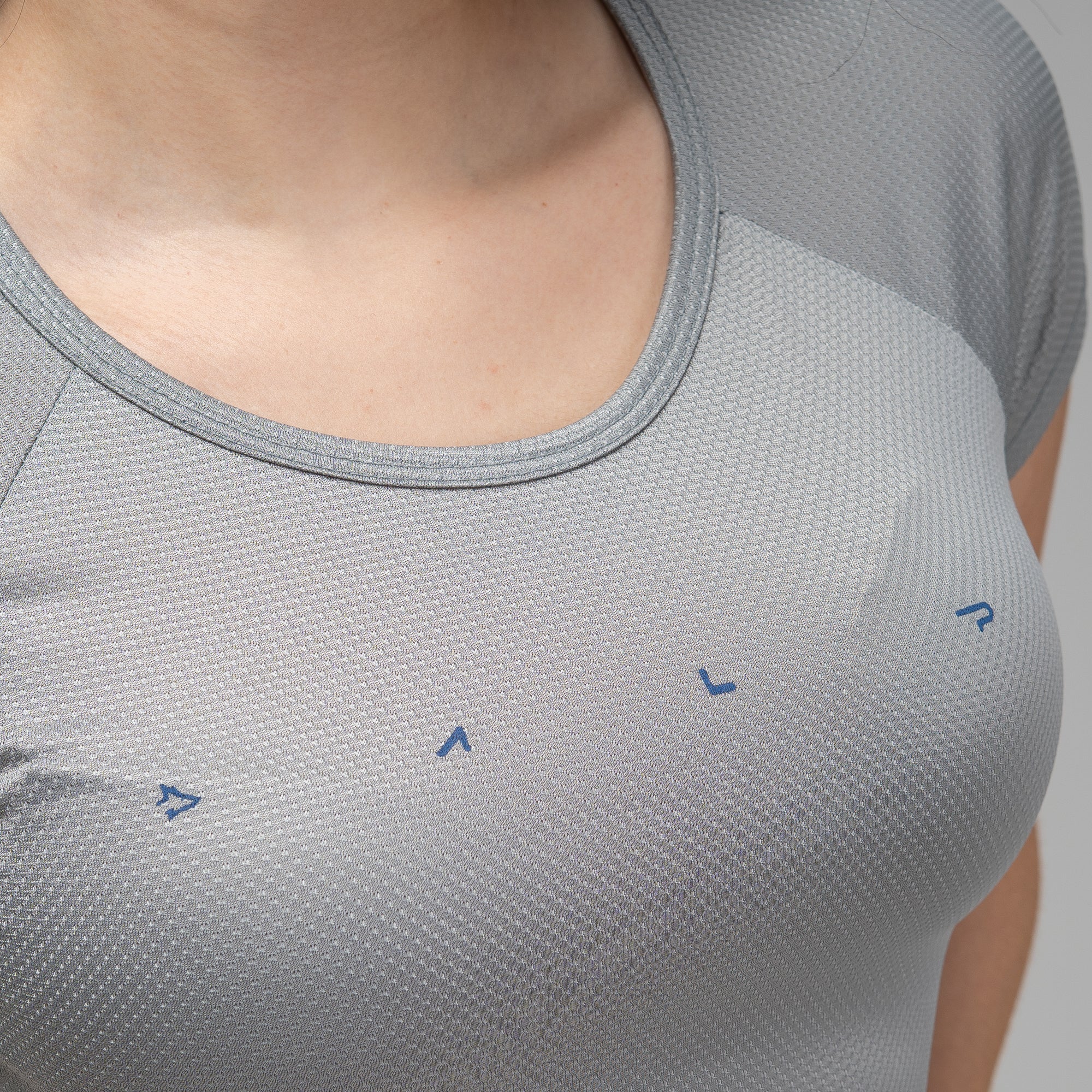 Camiseta Feminina Dry Fit Light Lupus Cinzinho