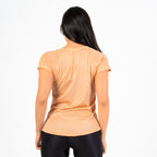 Camiseta Feminina Dry Fit Lobo Geométrico Coral Suave
