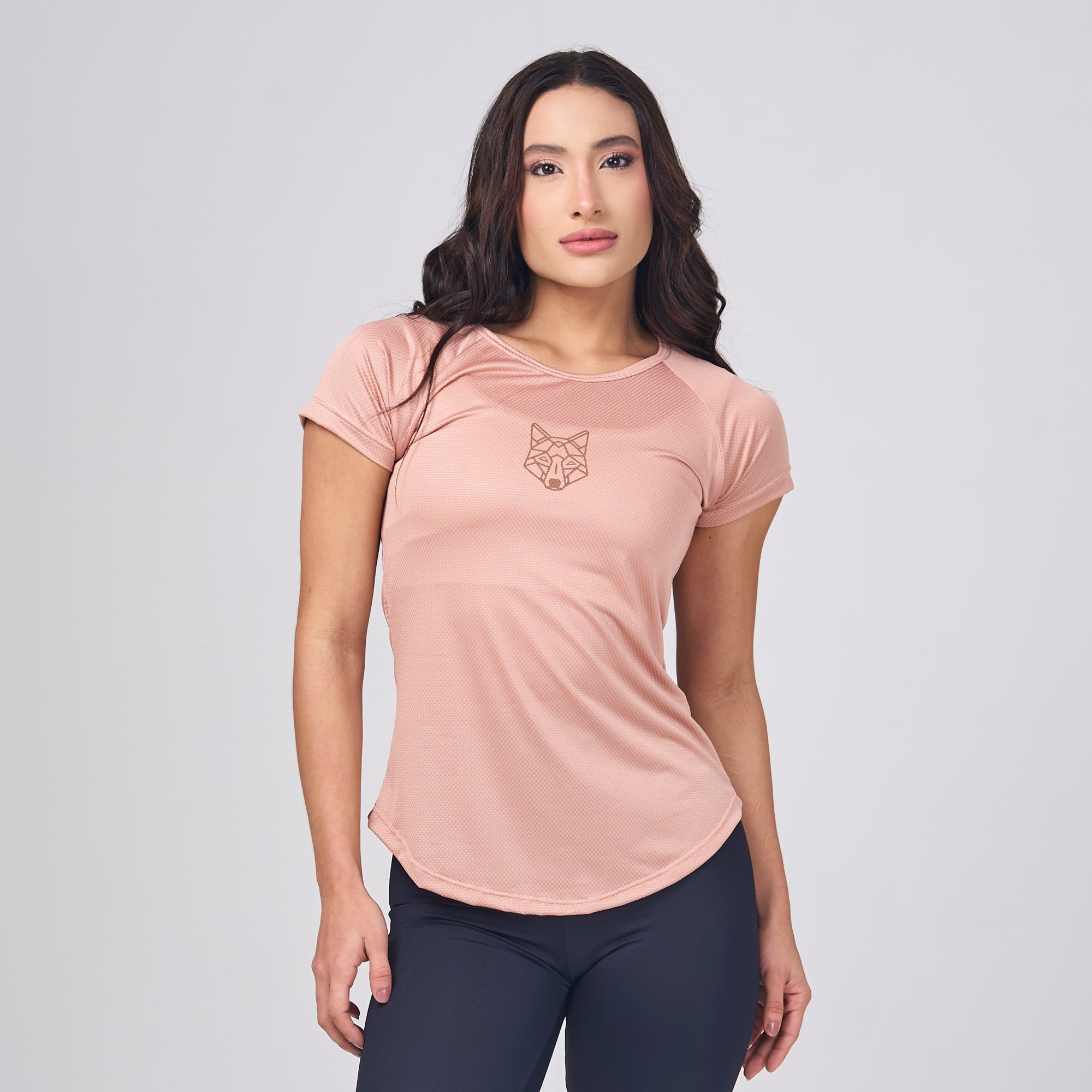 Camiseta Feminina Dry Fit Lobo Geométrico Marrom Cappuccino