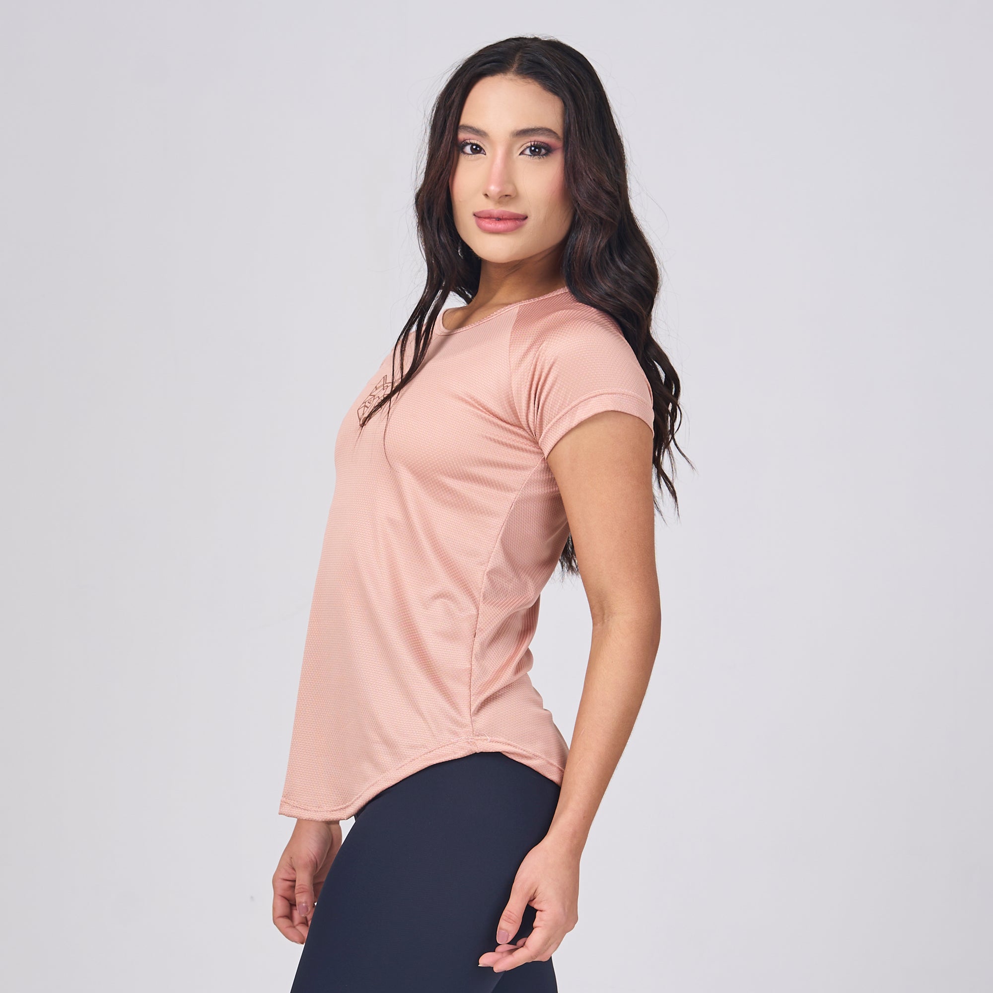 Camiseta Feminina Dry Fit Lobo Geométrico Marrom Cappuccino