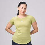 Camiseta Feminina Dry Fit Lobo Geométrico Verde Folha