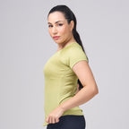 Camiseta Feminina Dry Fit Lobo Geométrico Verde Folha