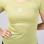 Camiseta Feminina Dry Fit Lobo Geométrico Verde Folha
