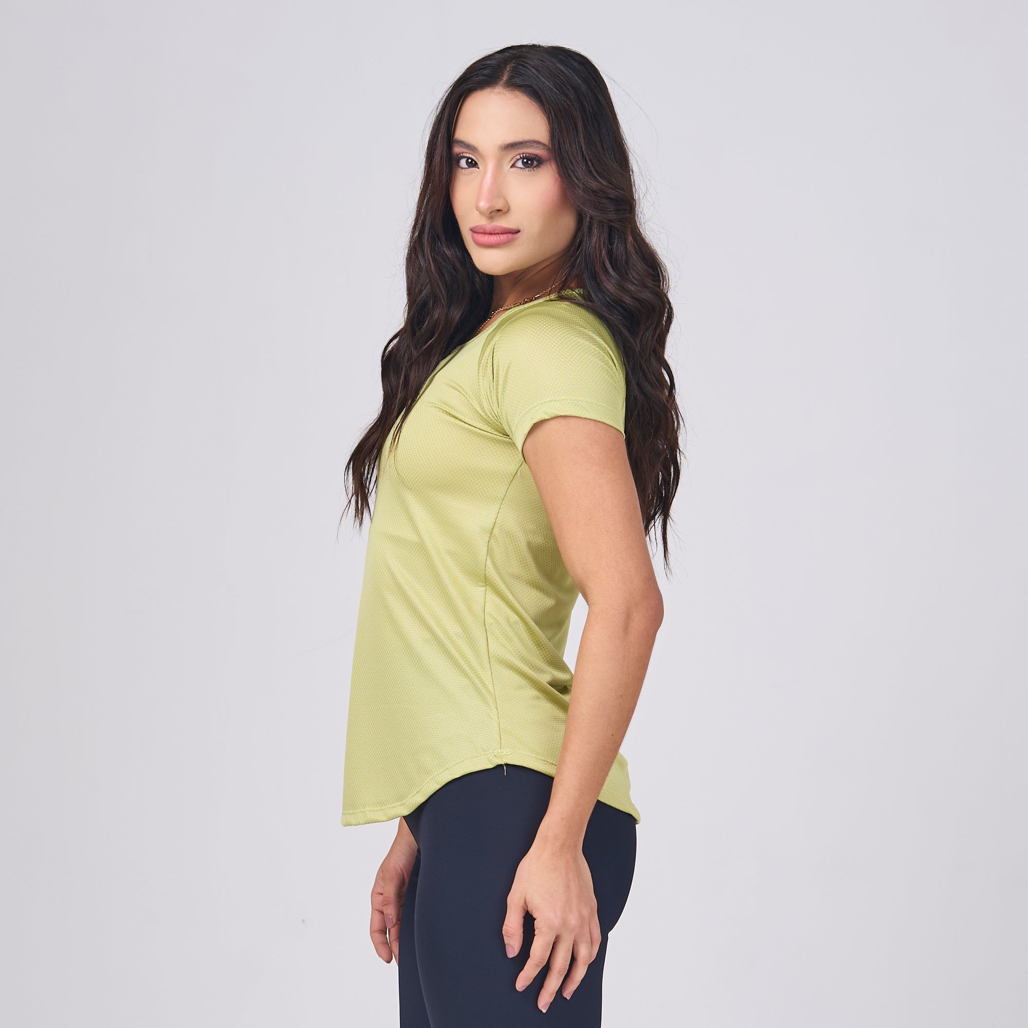 Camiseta Feminina Dry Fit Middle Lupus Verde Folha