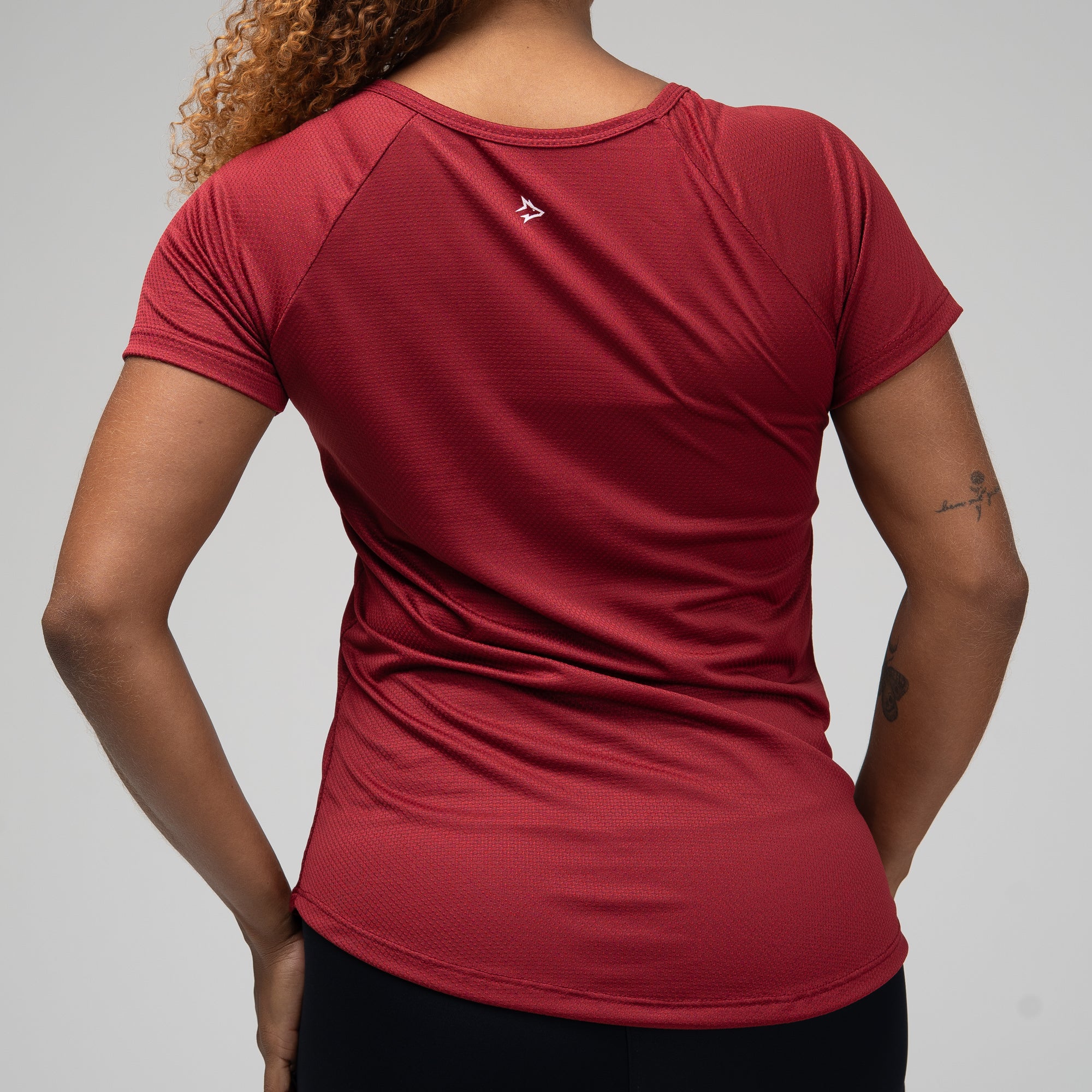Camiseta Feminina Dry Fit New Lupus Back Vermelho Biking
