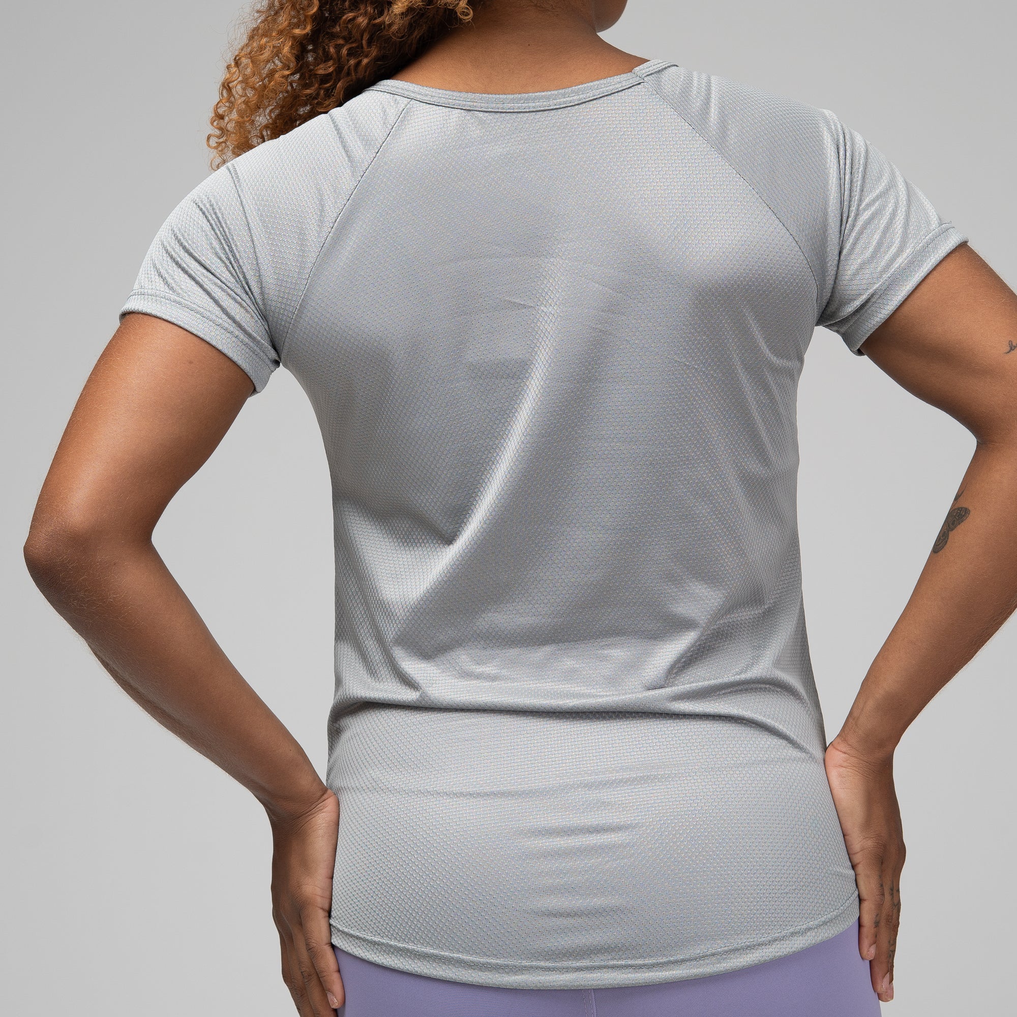 Camiseta Feminina Dry Fit New Tenacity Cinzinho