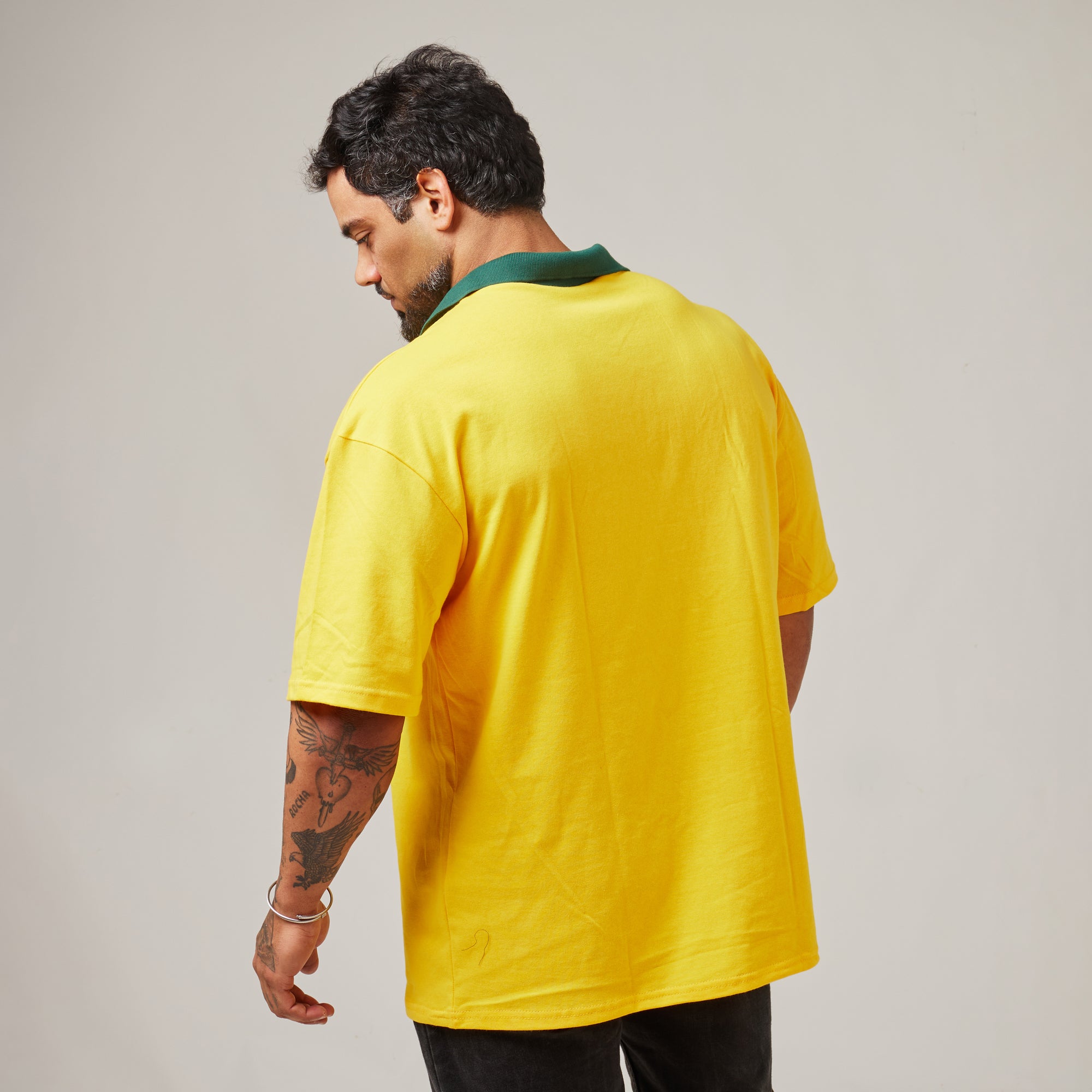 Camiseta Oversized Alpha Club Amarelo Clássico