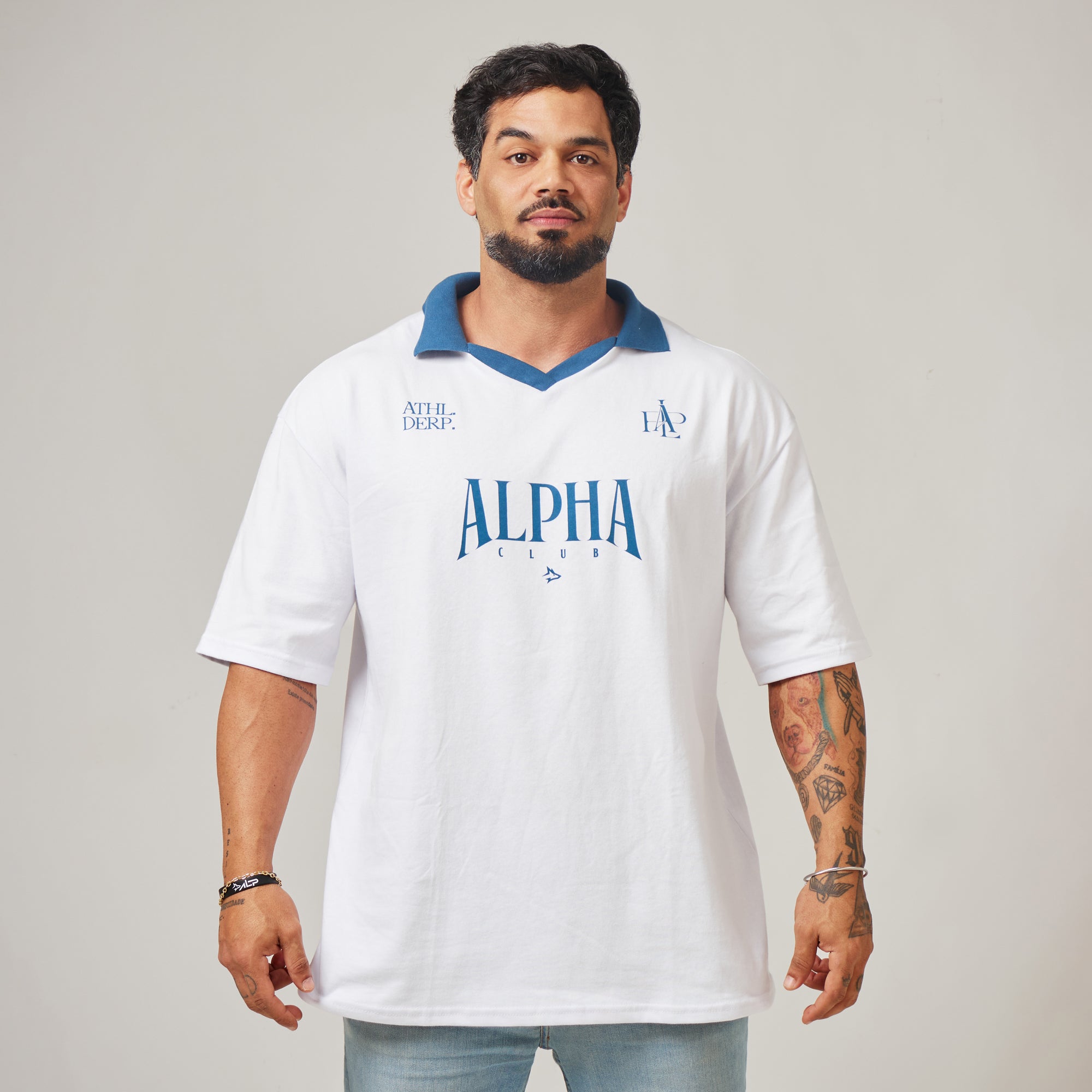 Camiseta Oversized Alpha Club Branco Origem