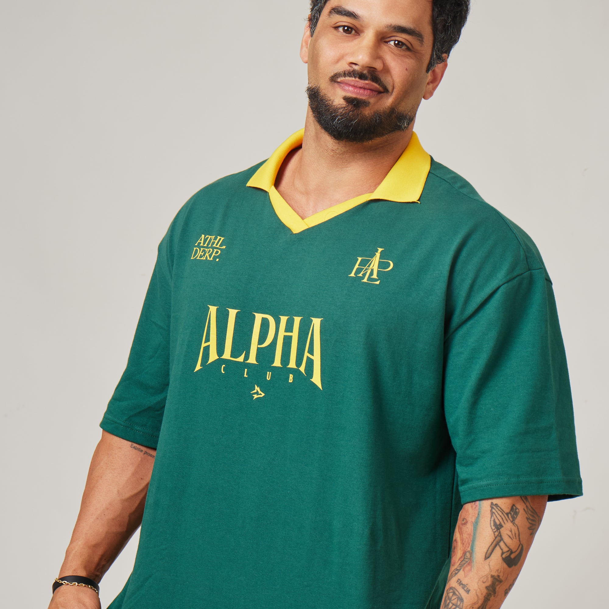 Camiseta Oversized Alpha Club Verde Bandeira