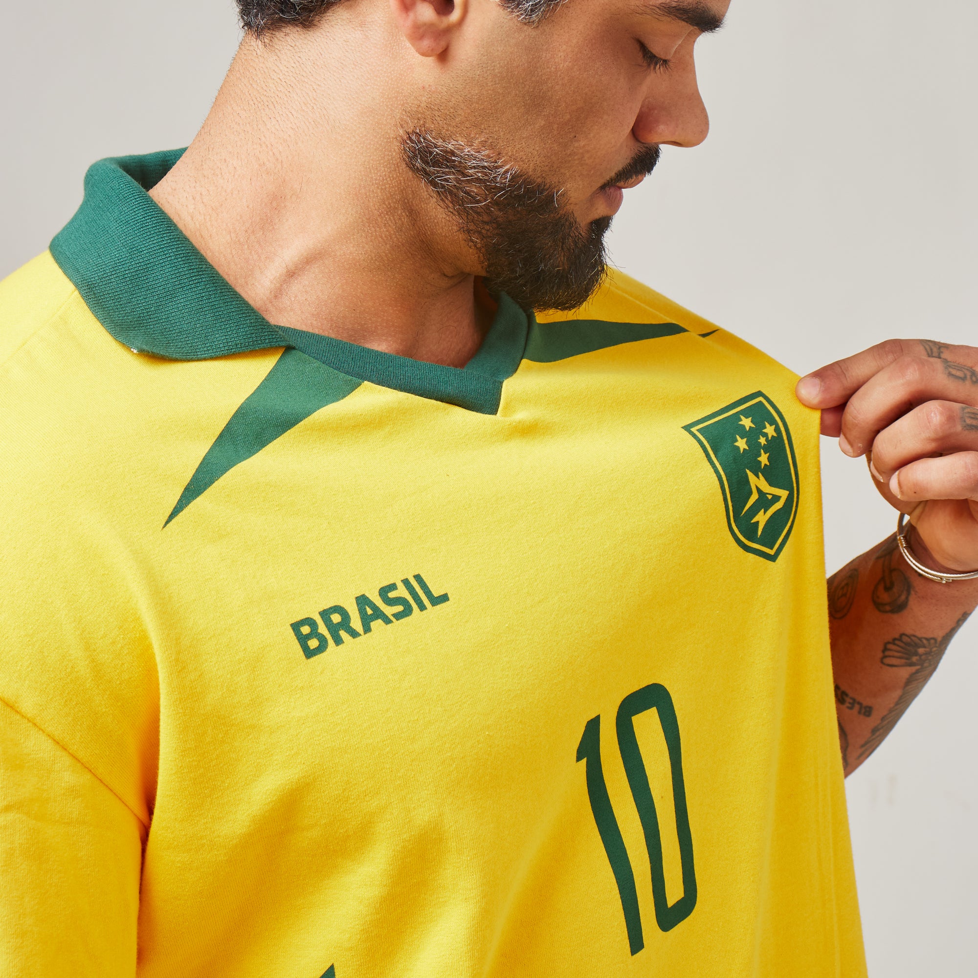 Camiseta Oversized Conquista Amarelo Clássico