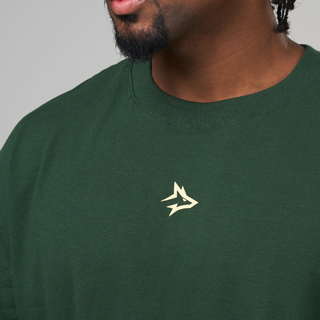 Camiseta Oversized Cutting Season Verde Musgo