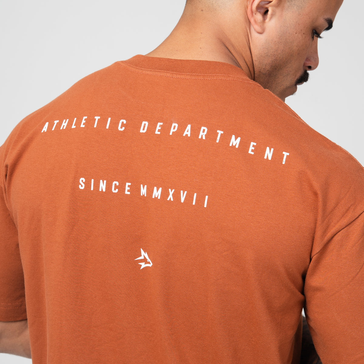 Camiseta Oversized Division Marrom Telha