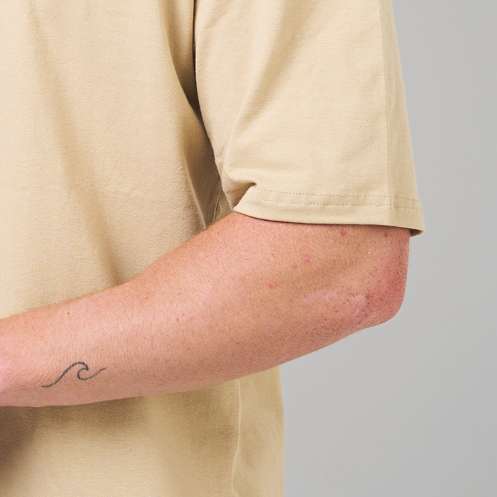 Camiseta Oversized Lupus Bege Duna
