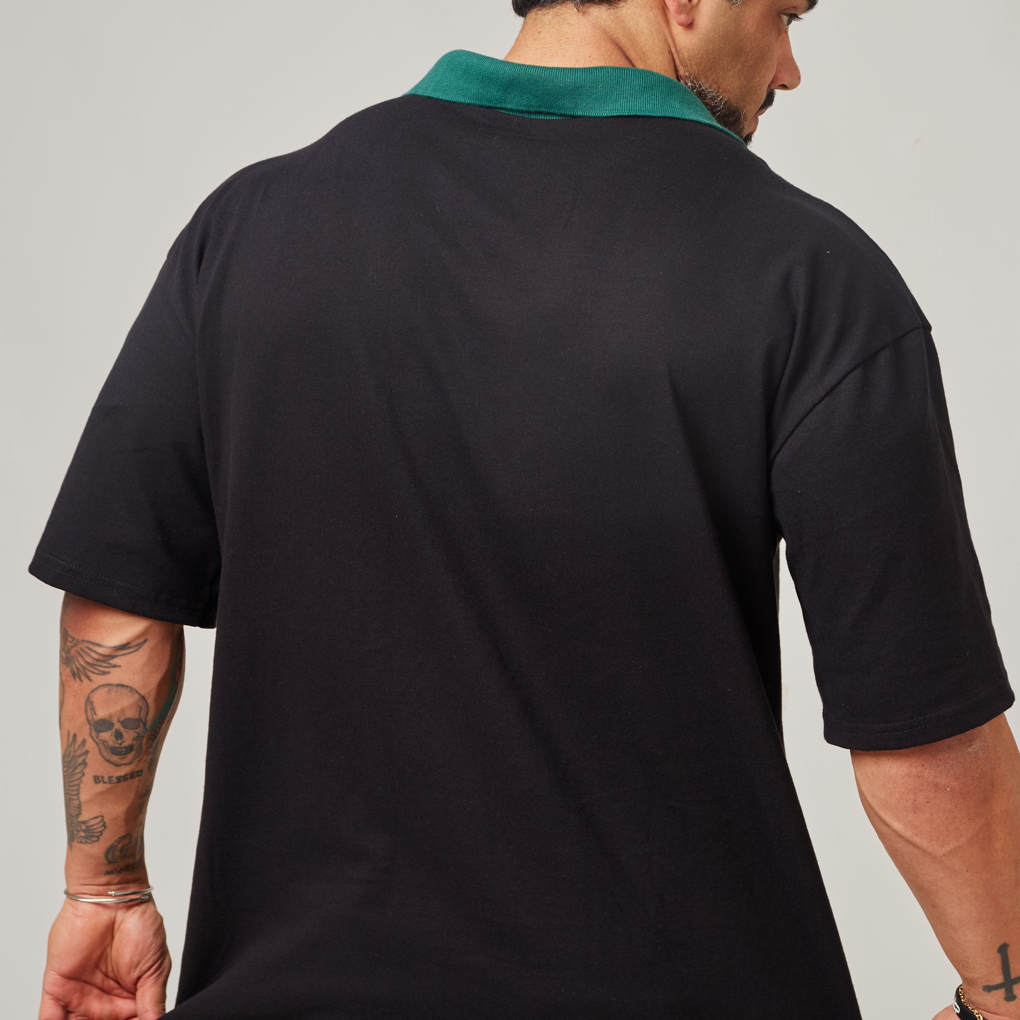 Camiseta Oversized Retrô Legacy Preto