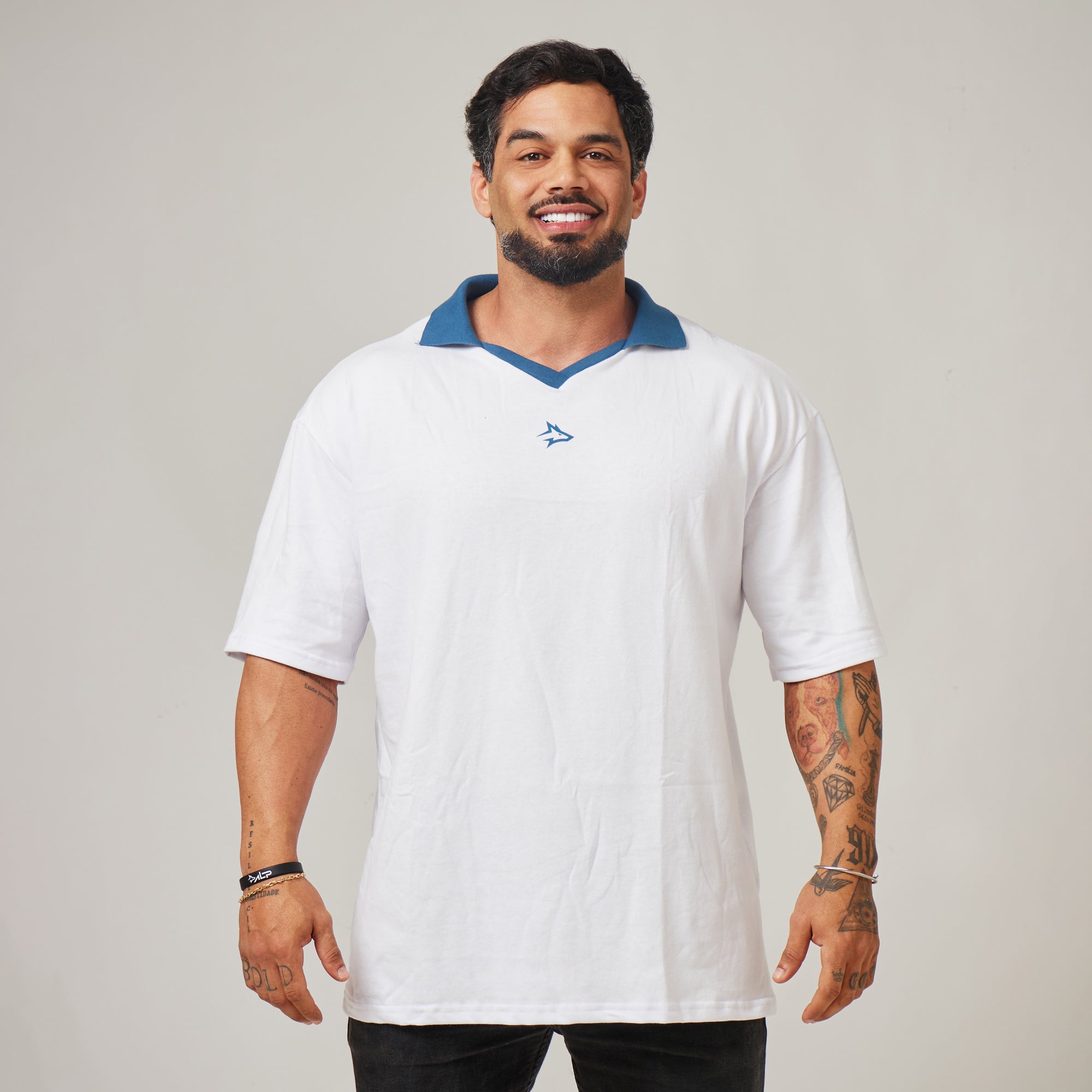 Camiseta Oversized Retrô Lupus Branco Origem