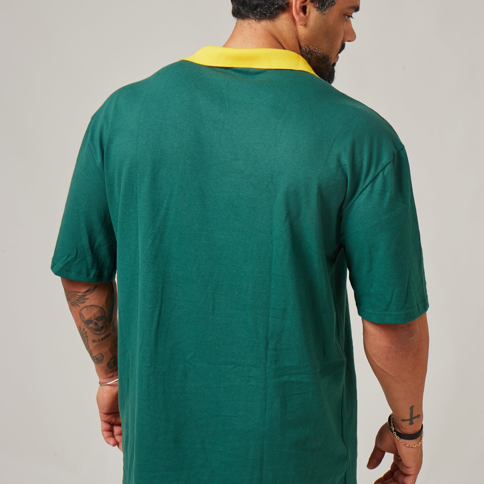Camiseta Oversized Retrô Lupus Verde Bandeira