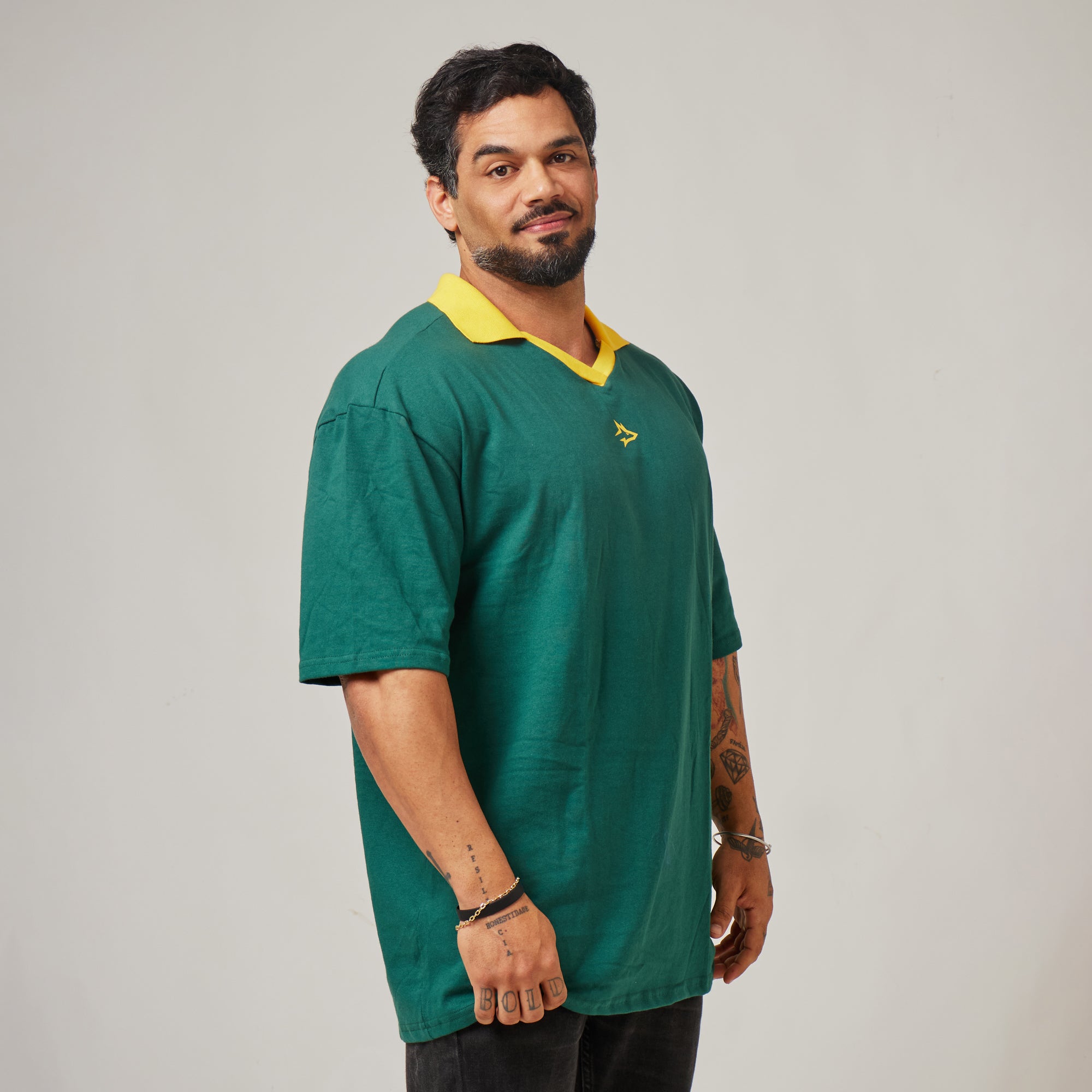 Camiseta Oversized Retrô Lupus Verde Bandeira