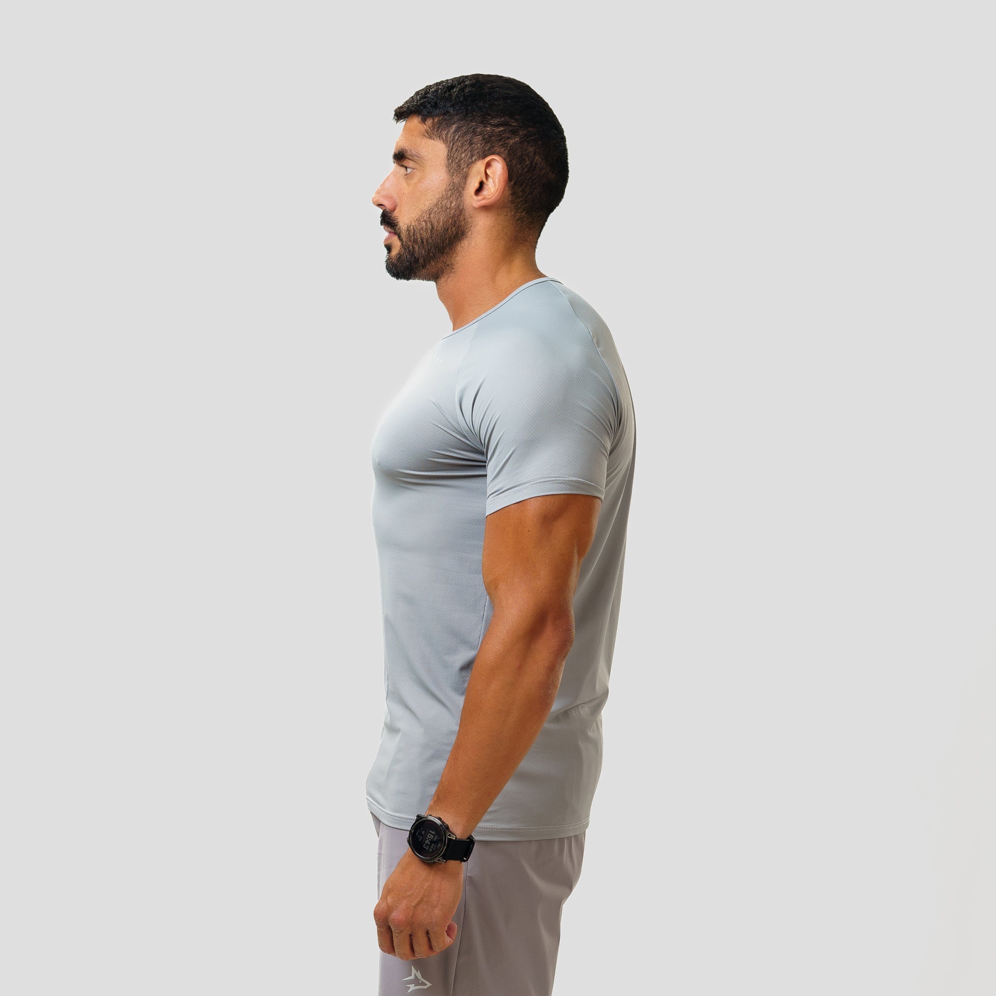 Camiseta Poliamida Horizon Flow Cinza Gelo