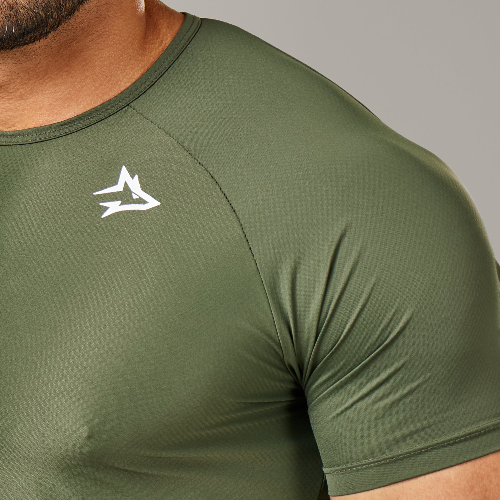 Camiseta Poliamida New Lupus Verde Musgo