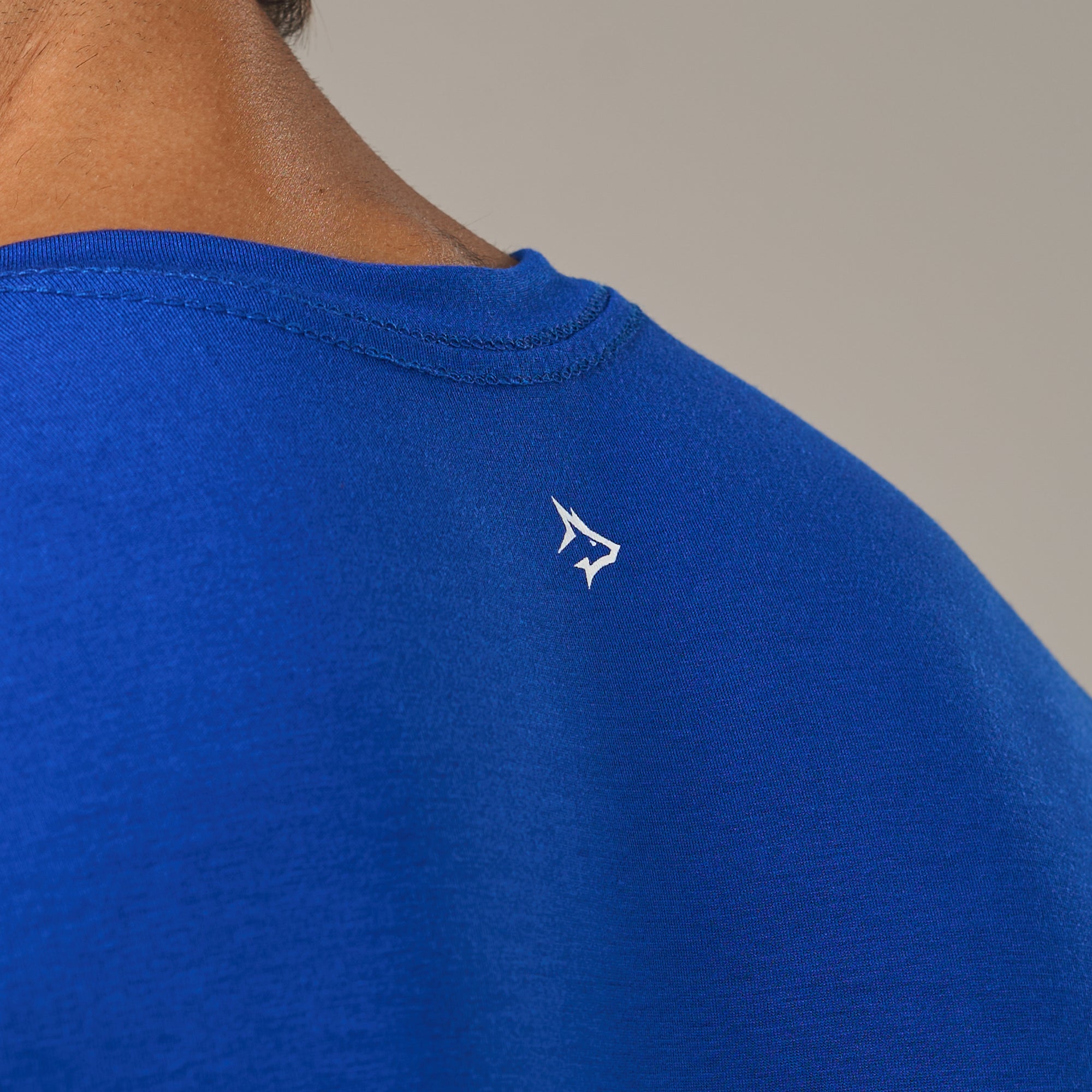Camiseta Tech Lupus Back Azul Royal