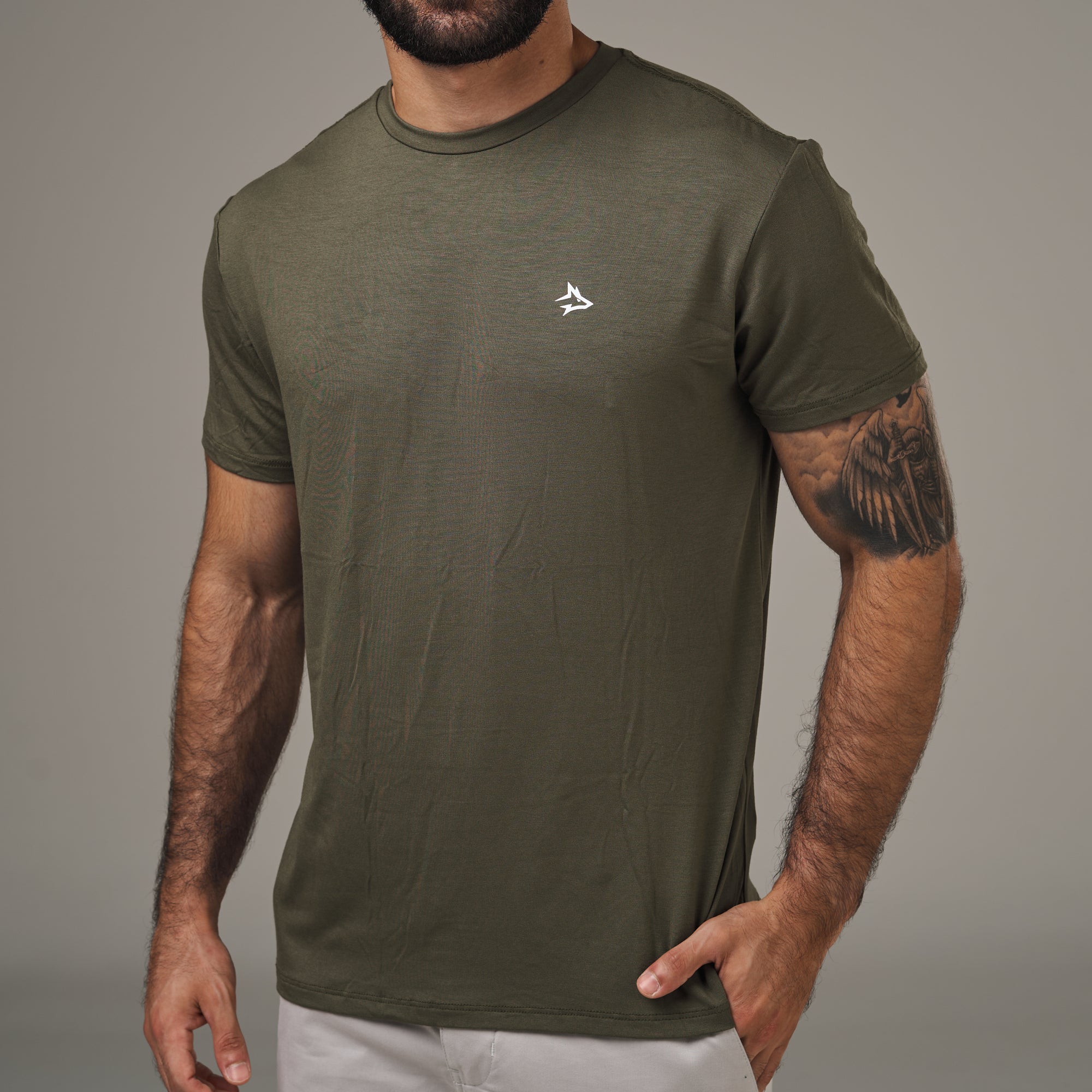 Camiseta Tech Lupus Verde Militar