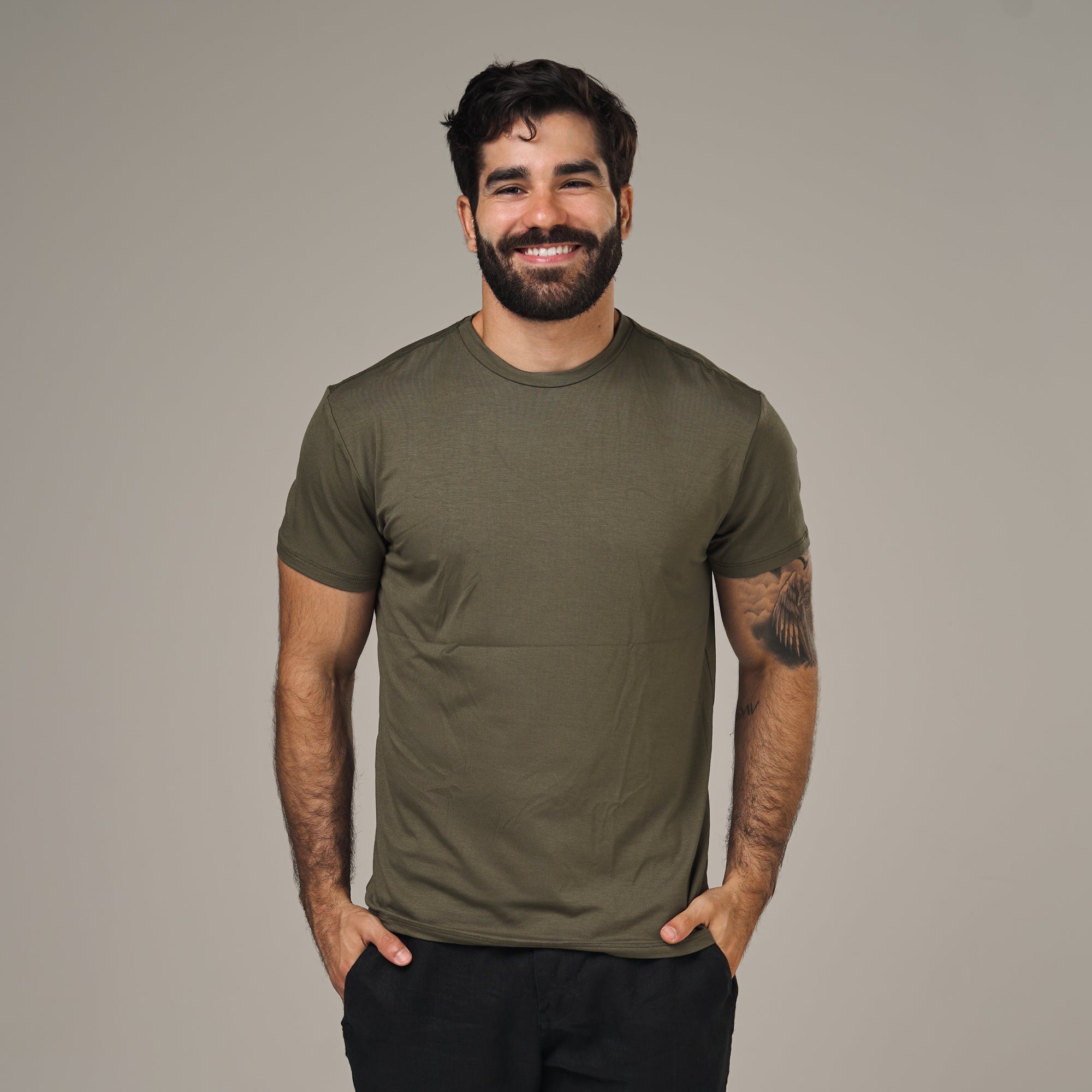 Camiseta Tech New Horizon Back Verde Militar