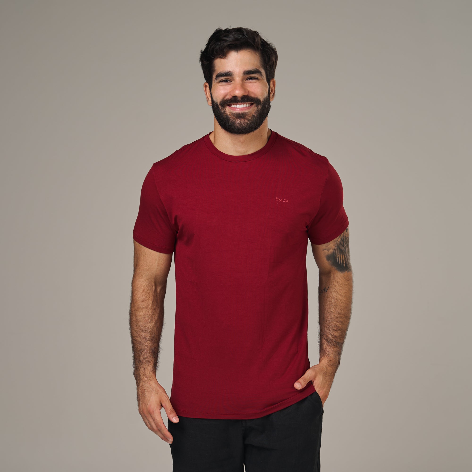 Camiseta Tech New Tenacity Vermelho Carmim