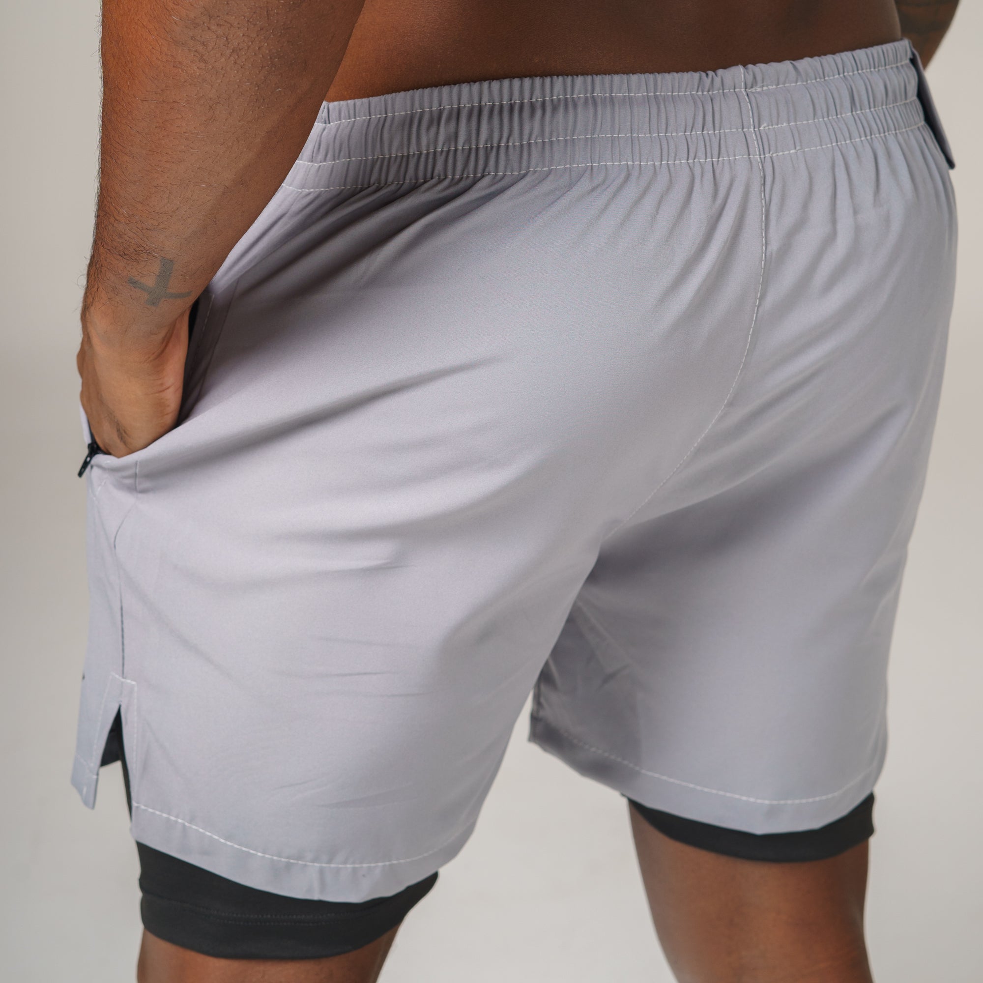 Short de Compressão Dry Fit Cinza Bolso Zíper - Lupus