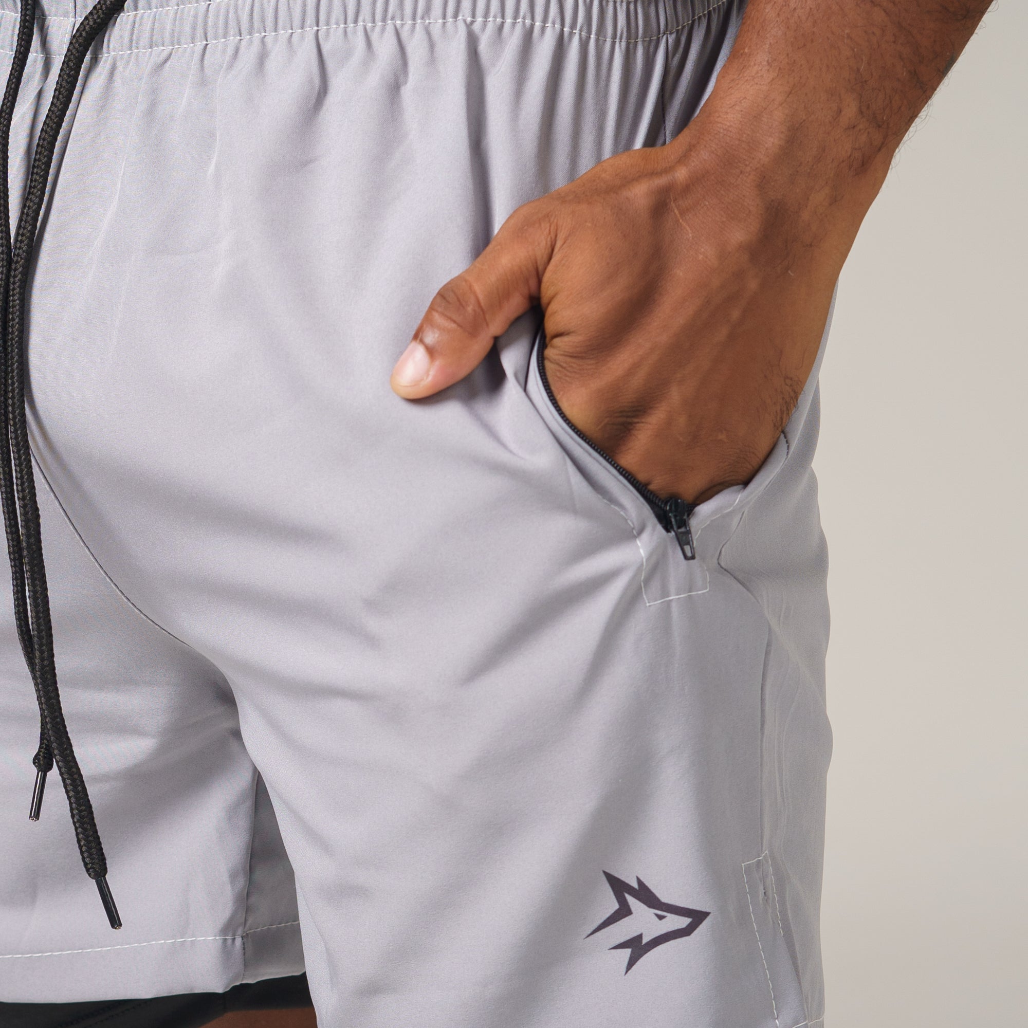 Short de Compressão Dry Fit Cinza Bolso Zíper - Lupus