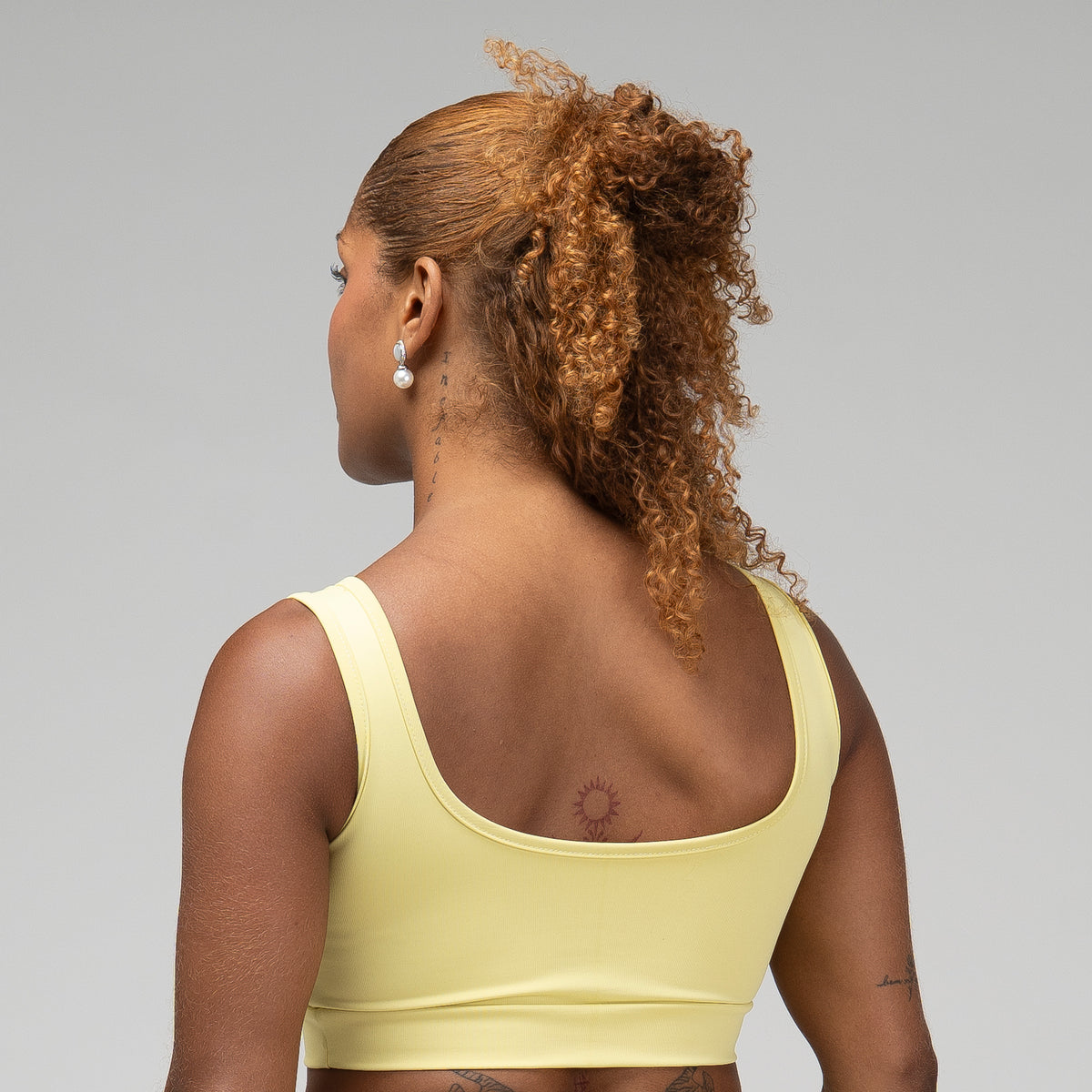 Top Basic Lupus Amarelo Cítrico