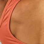 Top Basic Lupus Marrom Canela