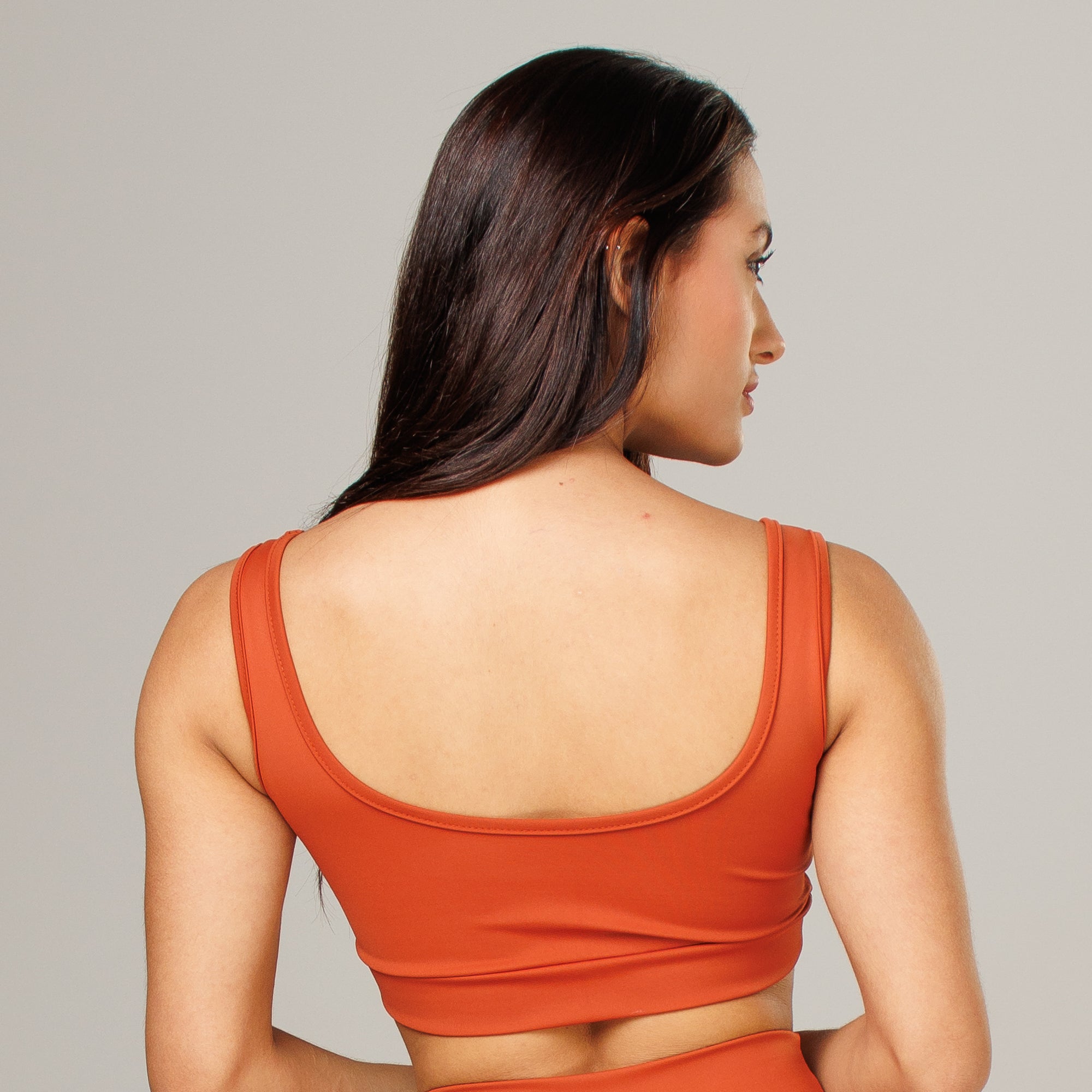 Top Basic Lupus Marrom Canela