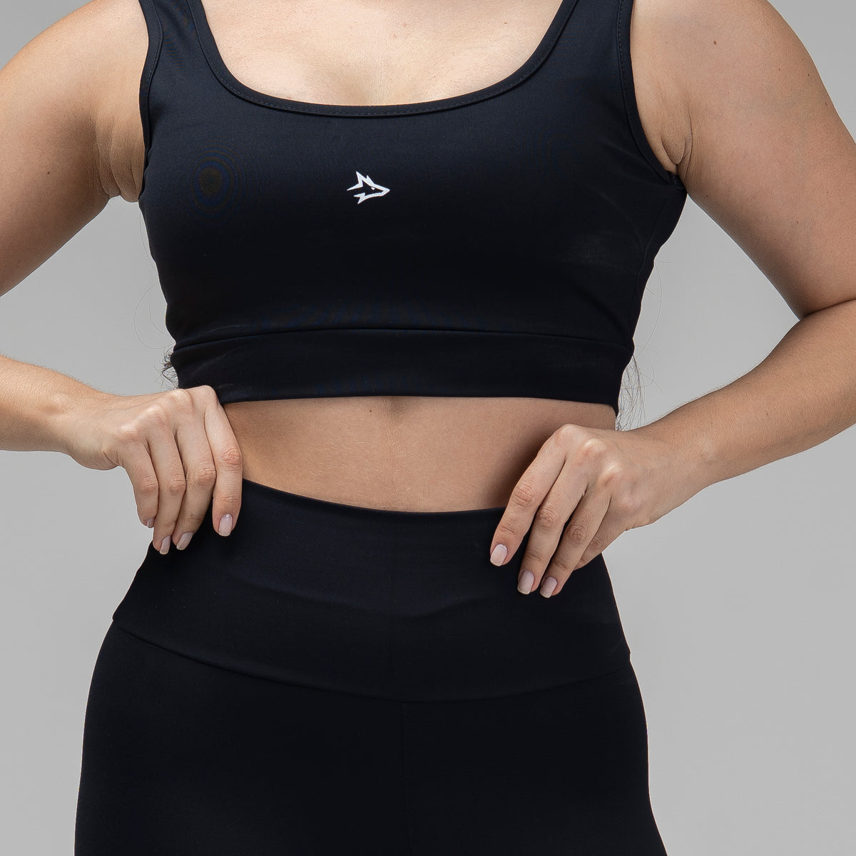 Top Basic Lupus Preto