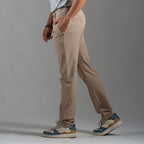Calça Reta New Horizon Caqui
